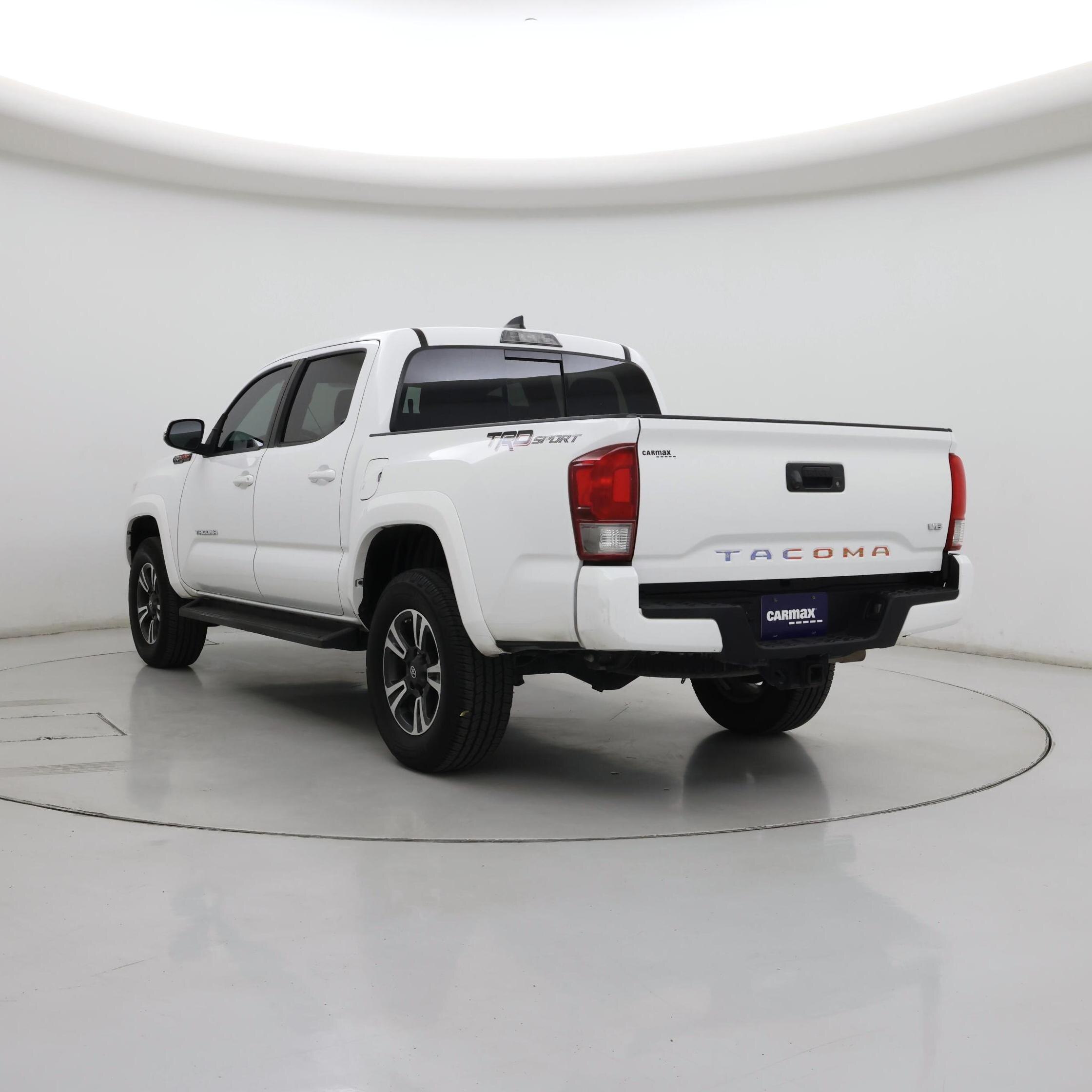 Thumbnail: 2017 Toyota Tacoma - 2