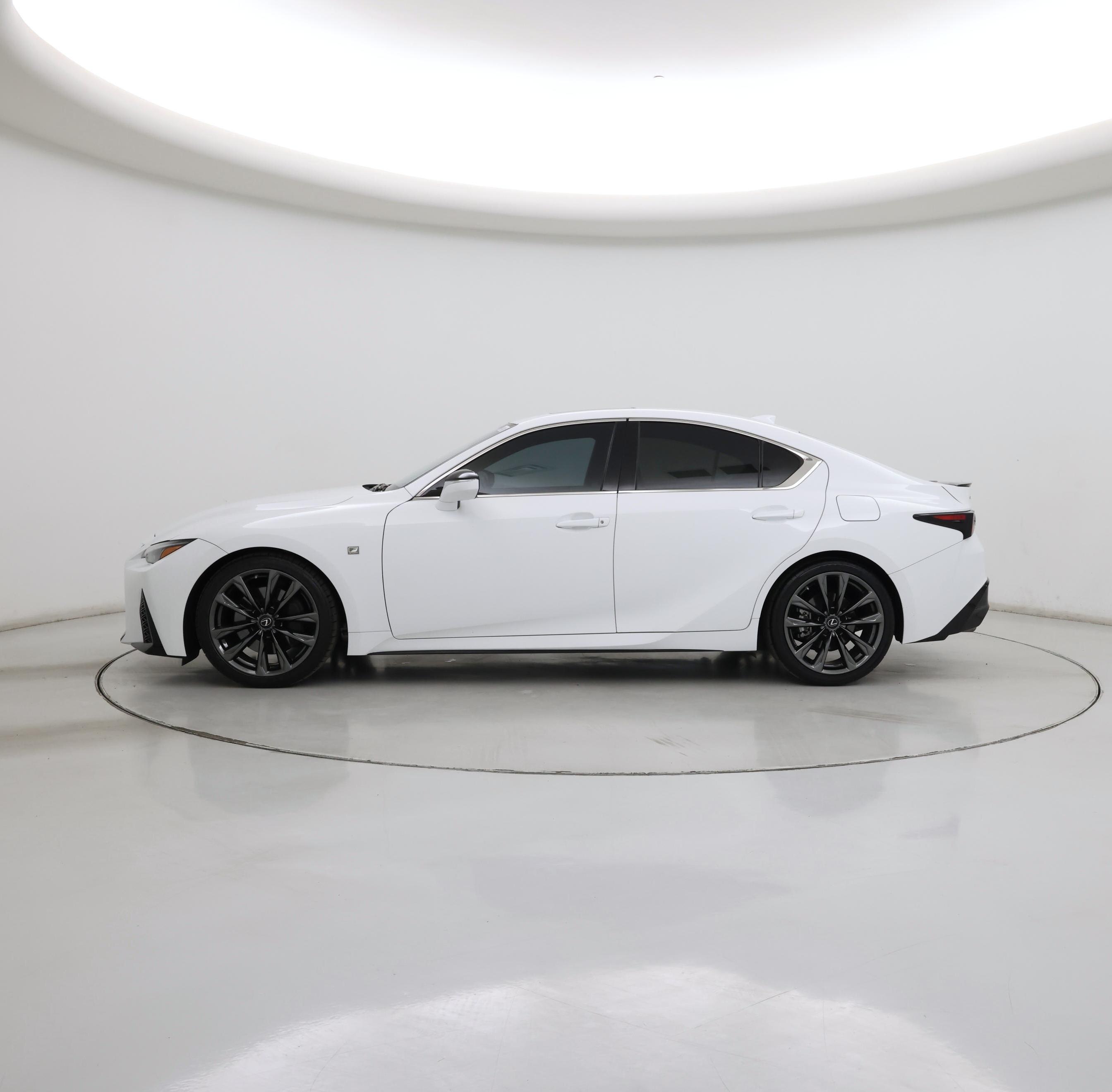 Thumbnail: 2022 Lexus IS - 3