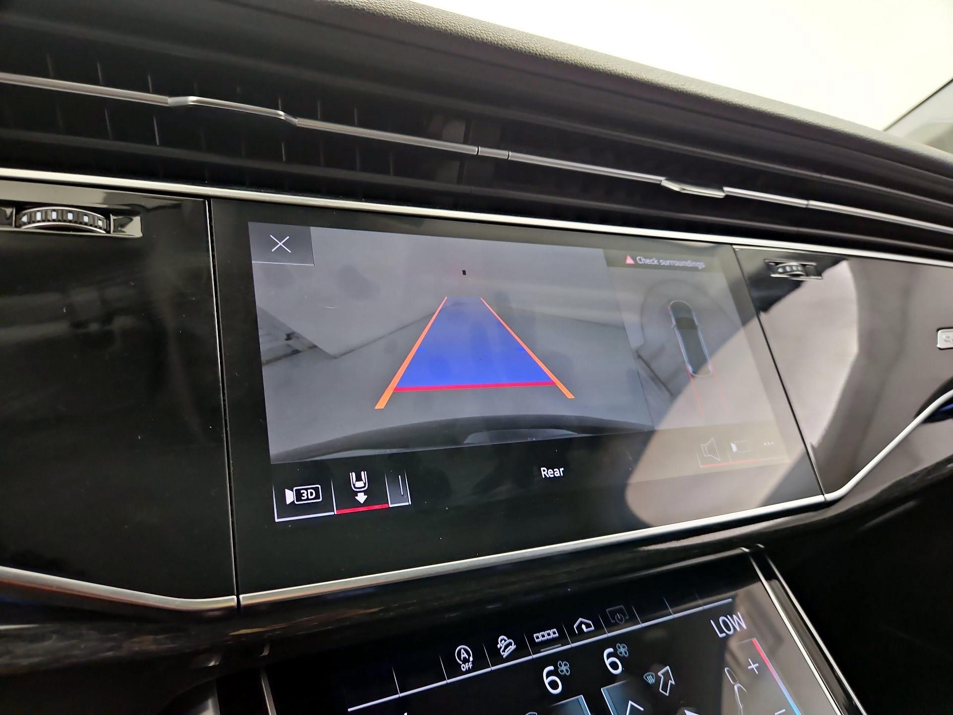 Thumbnail: 2021 Audi Q7 - 14