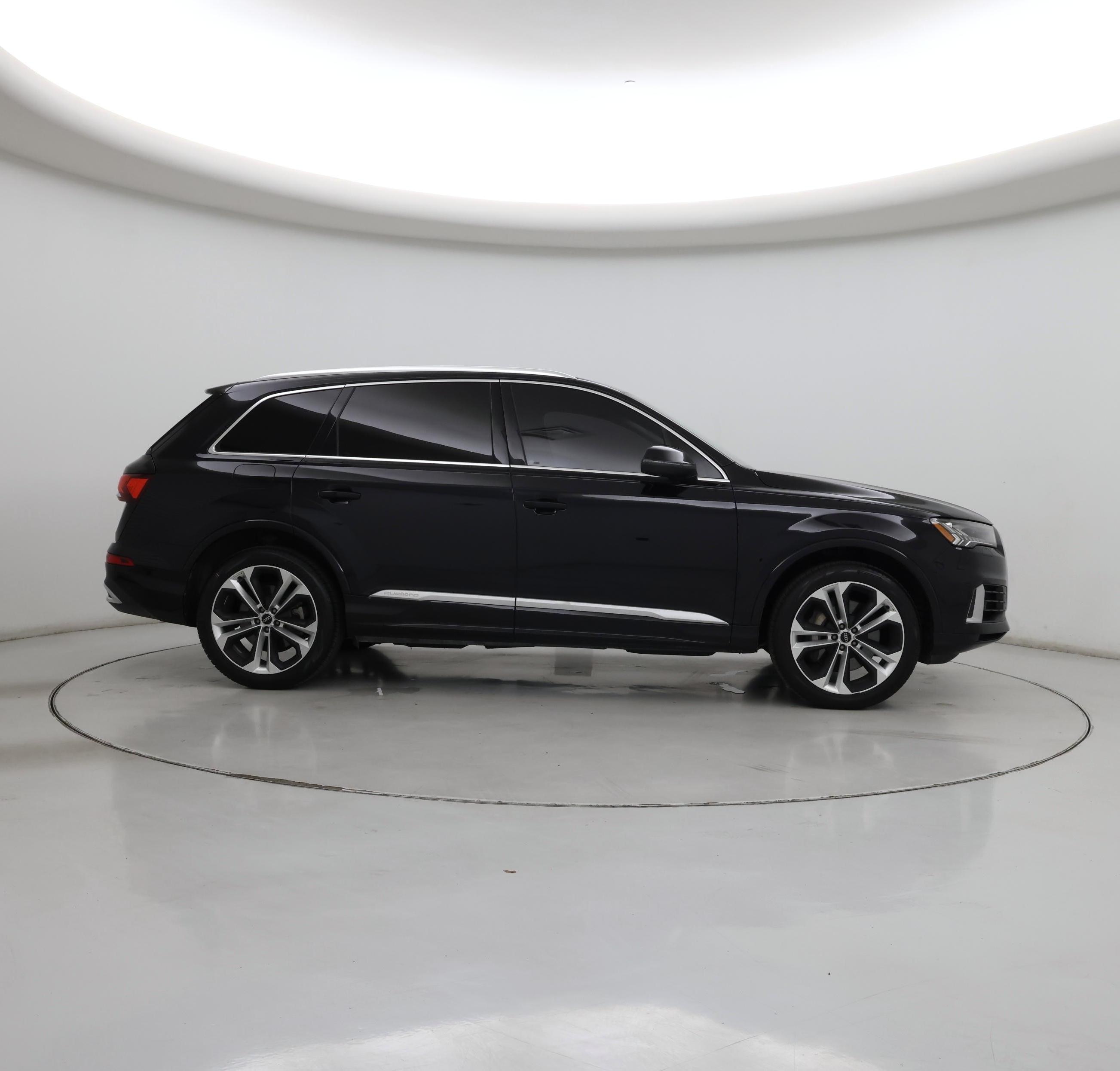 Thumbnail: 2021 Audi Q7 - 7