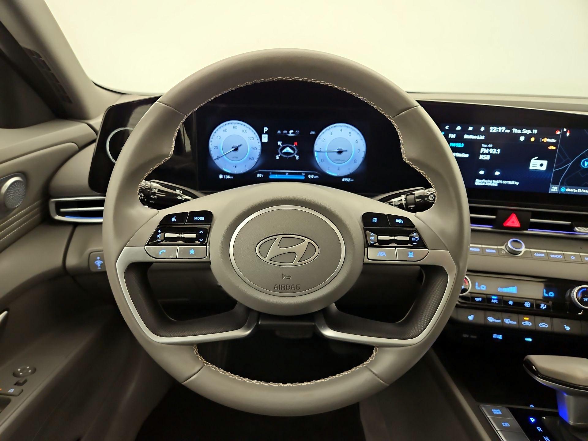 Thumbnail: 2024 Hyundai Elantra - 10