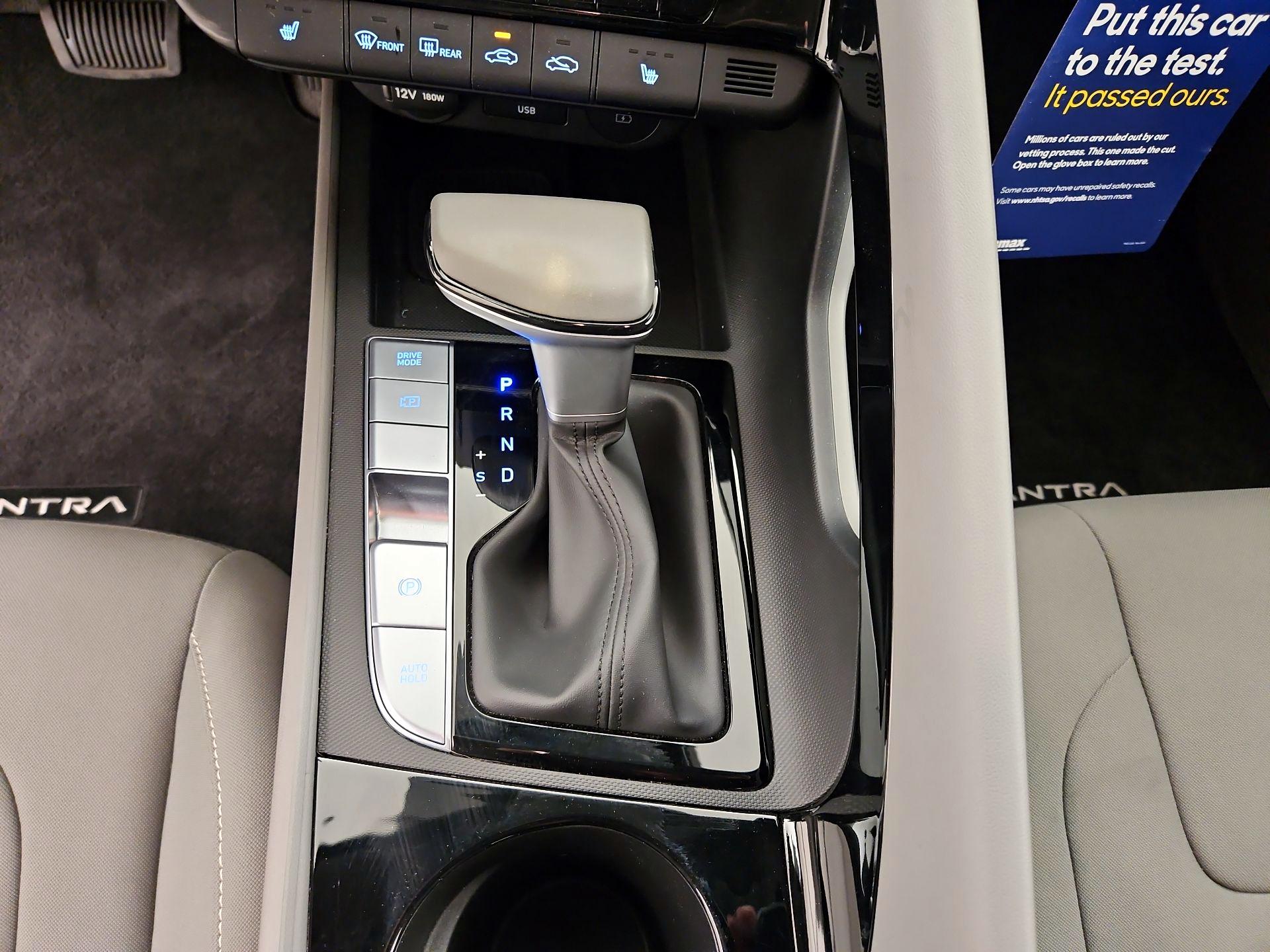 Thumbnail: 2024 Hyundai Elantra - 18