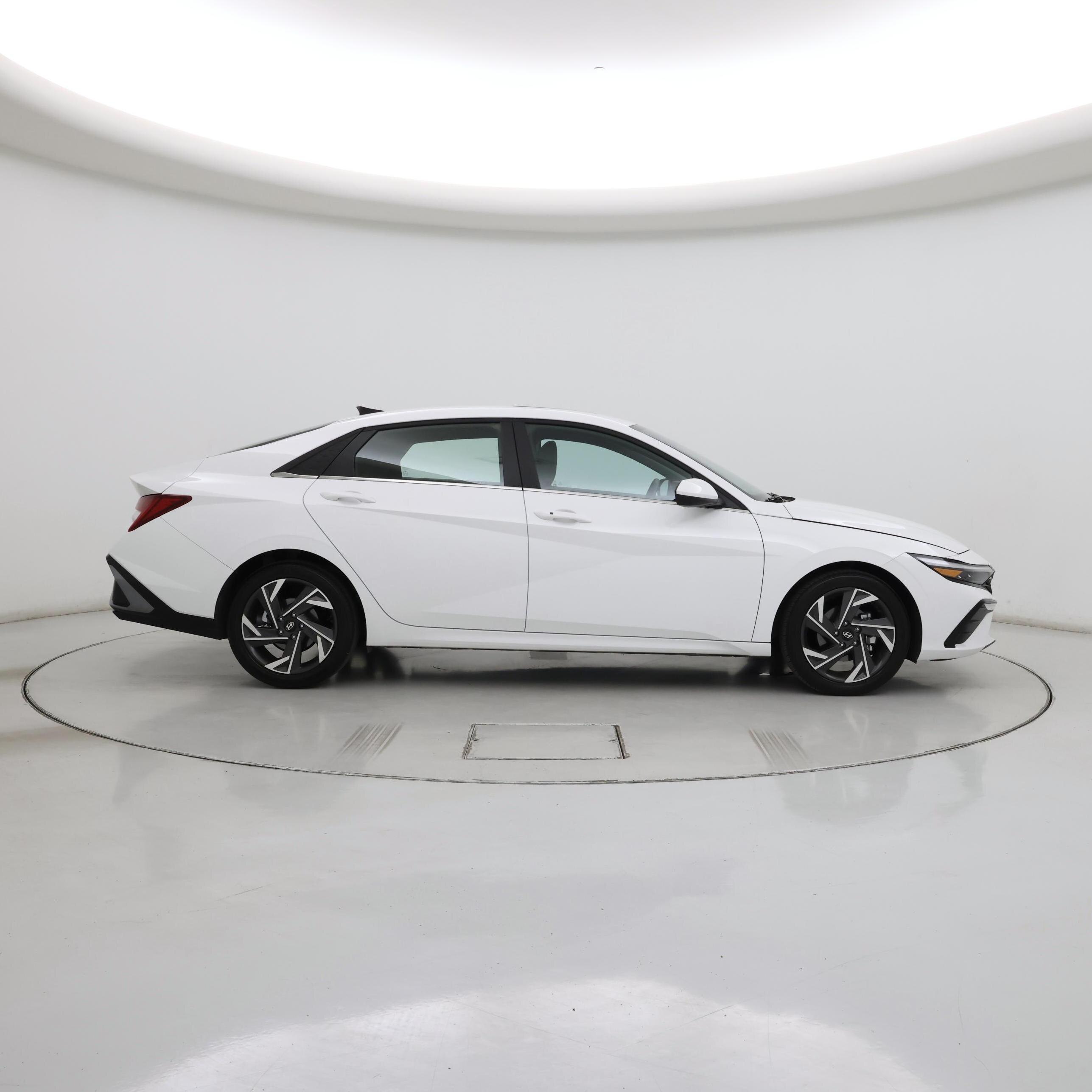 Thumbnail: 2024 Hyundai Elantra - 7