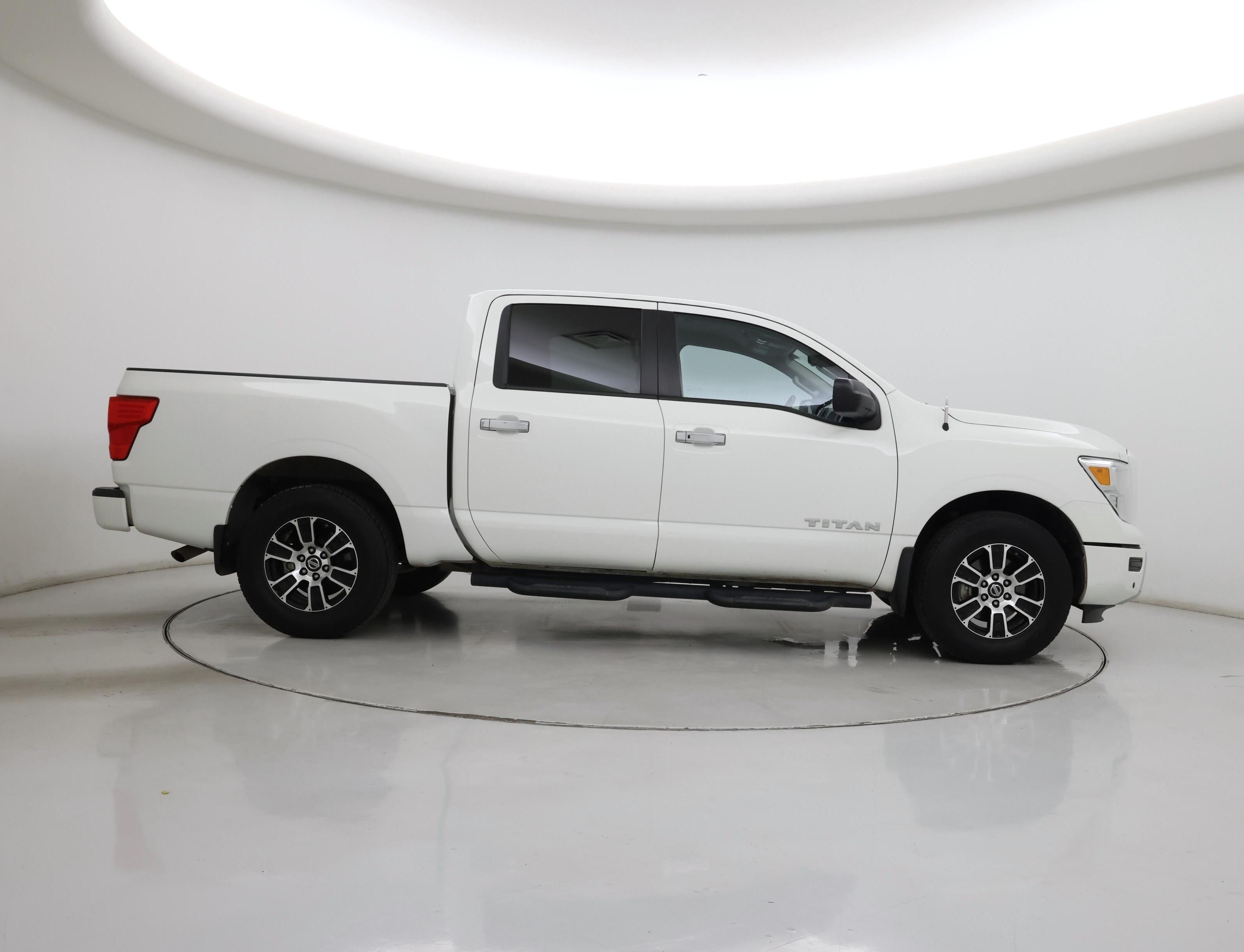 Thumbnail: 2021 Nissan Titan - 7