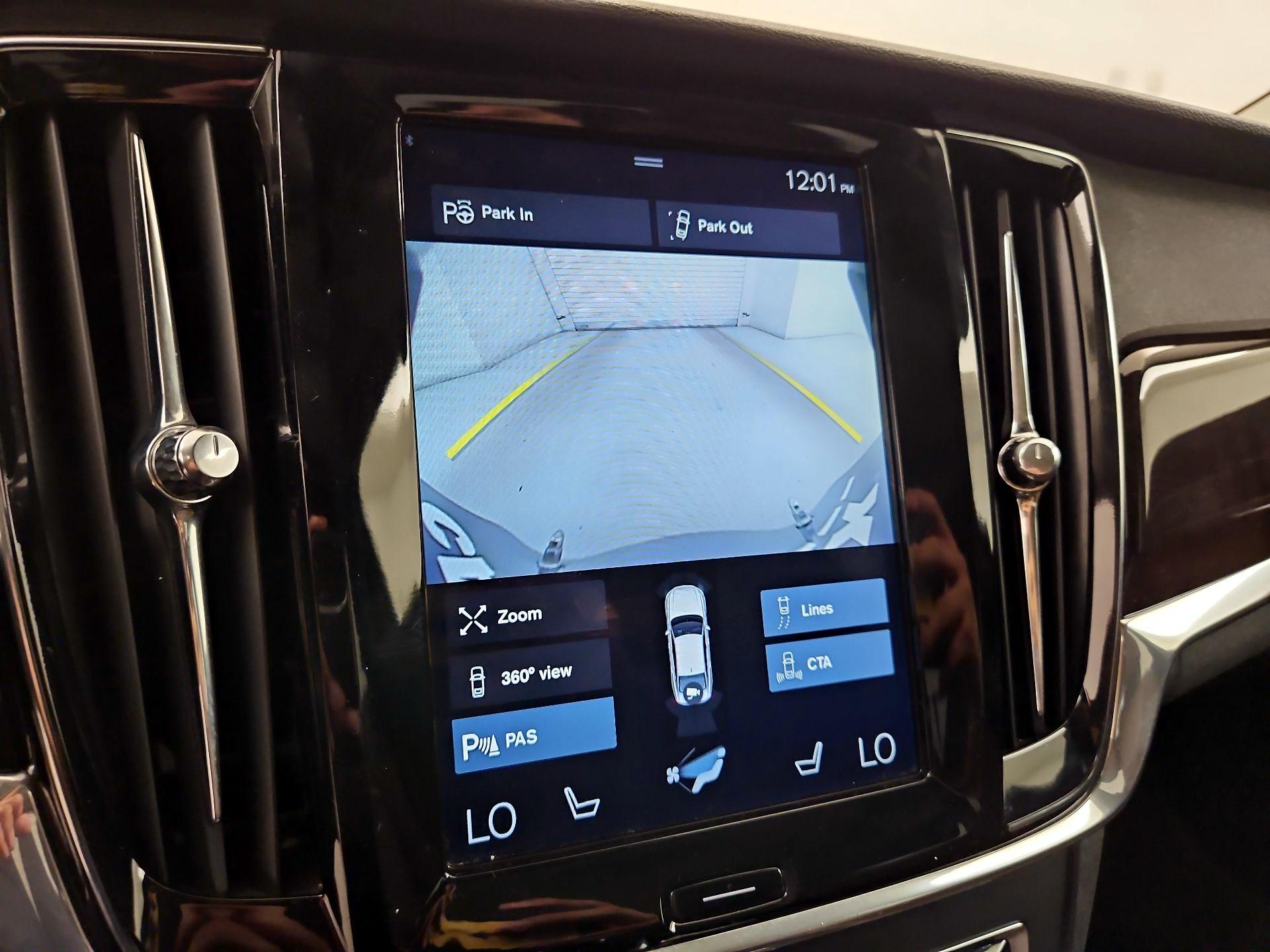 Thumbnail: 2018 Volvo S90 - 15