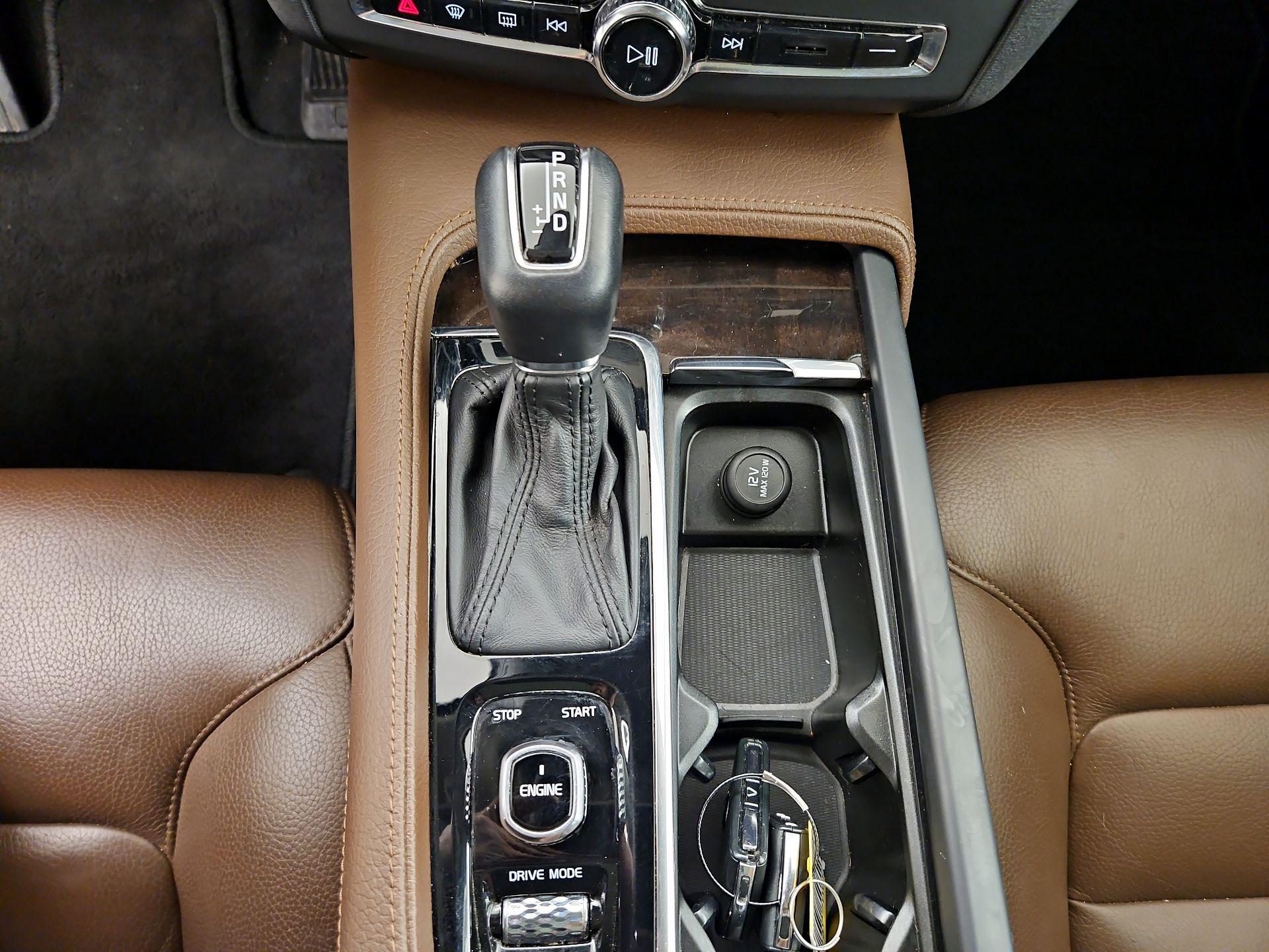 Thumbnail: 2018 Volvo S90 - 18