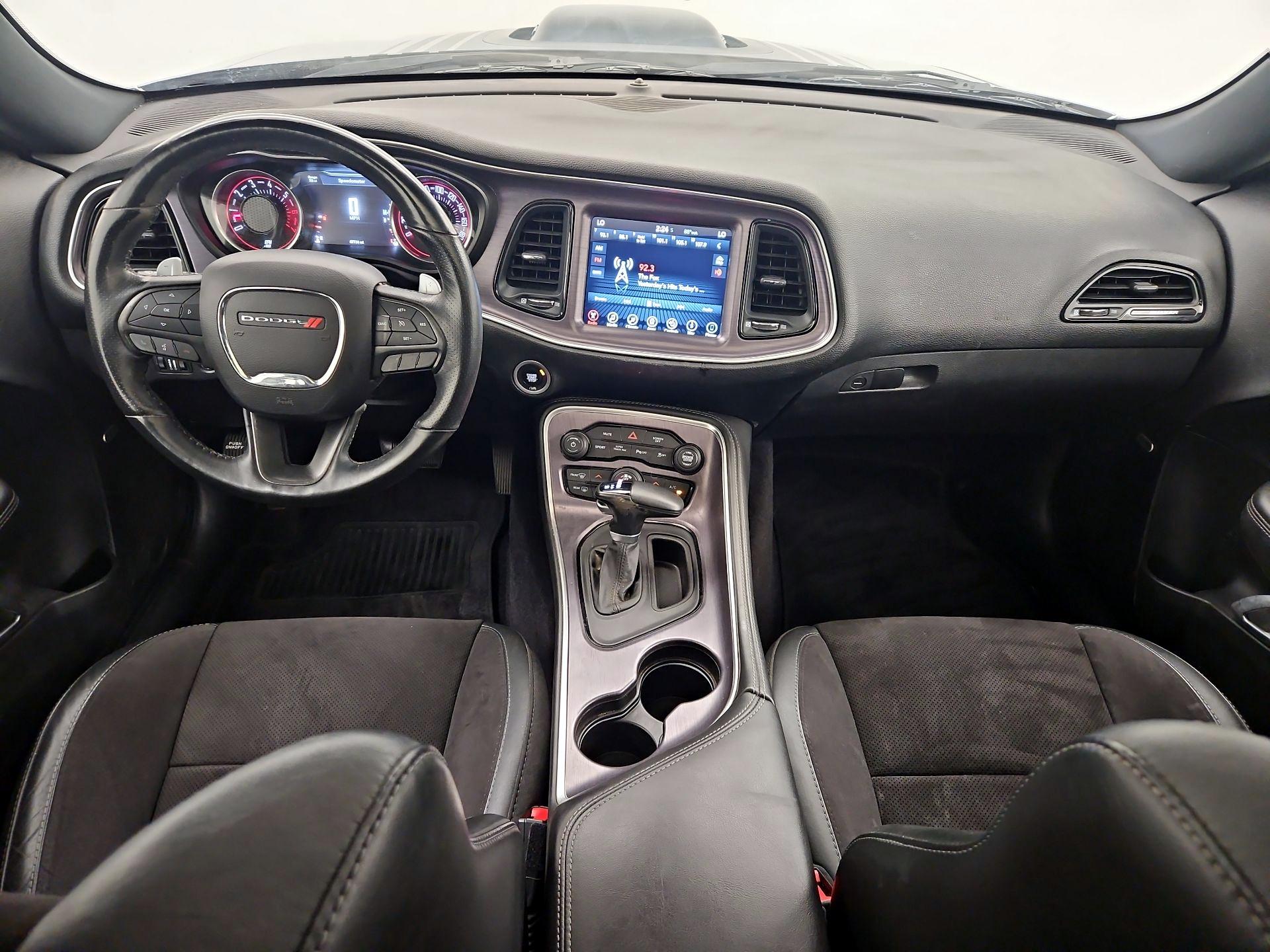 Thumbnail: 2017 Dodge Challenger - 9