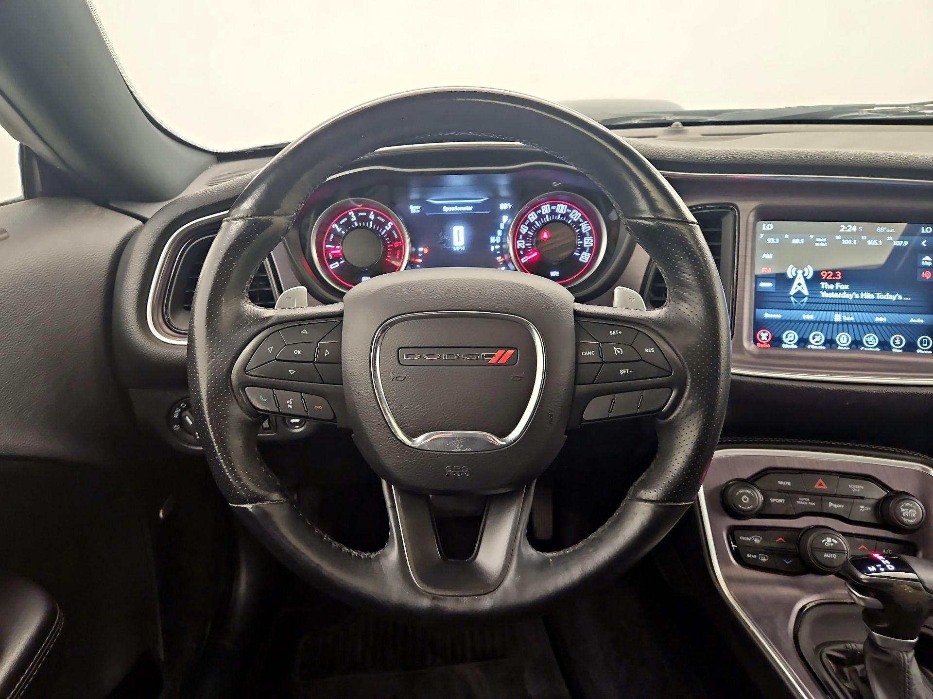 Thumbnail: 2017 Dodge Challenger - 10