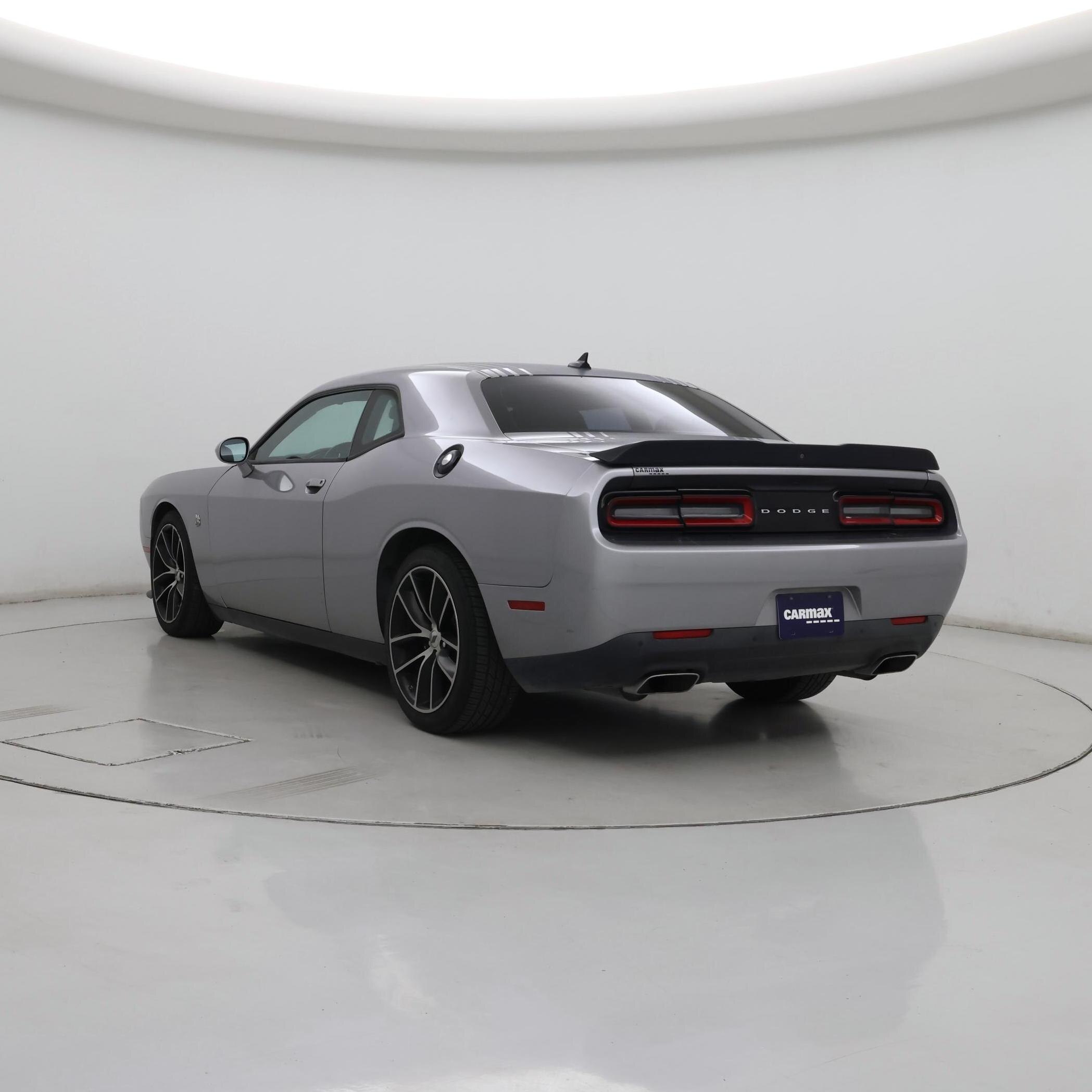 Thumbnail: 2017 Dodge Challenger - 2