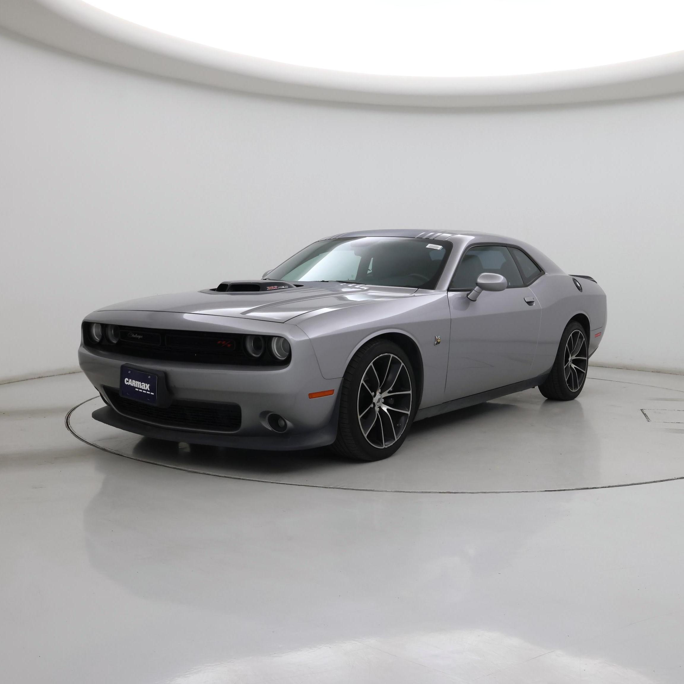 Thumbnail: 2017 Dodge Challenger - 4
