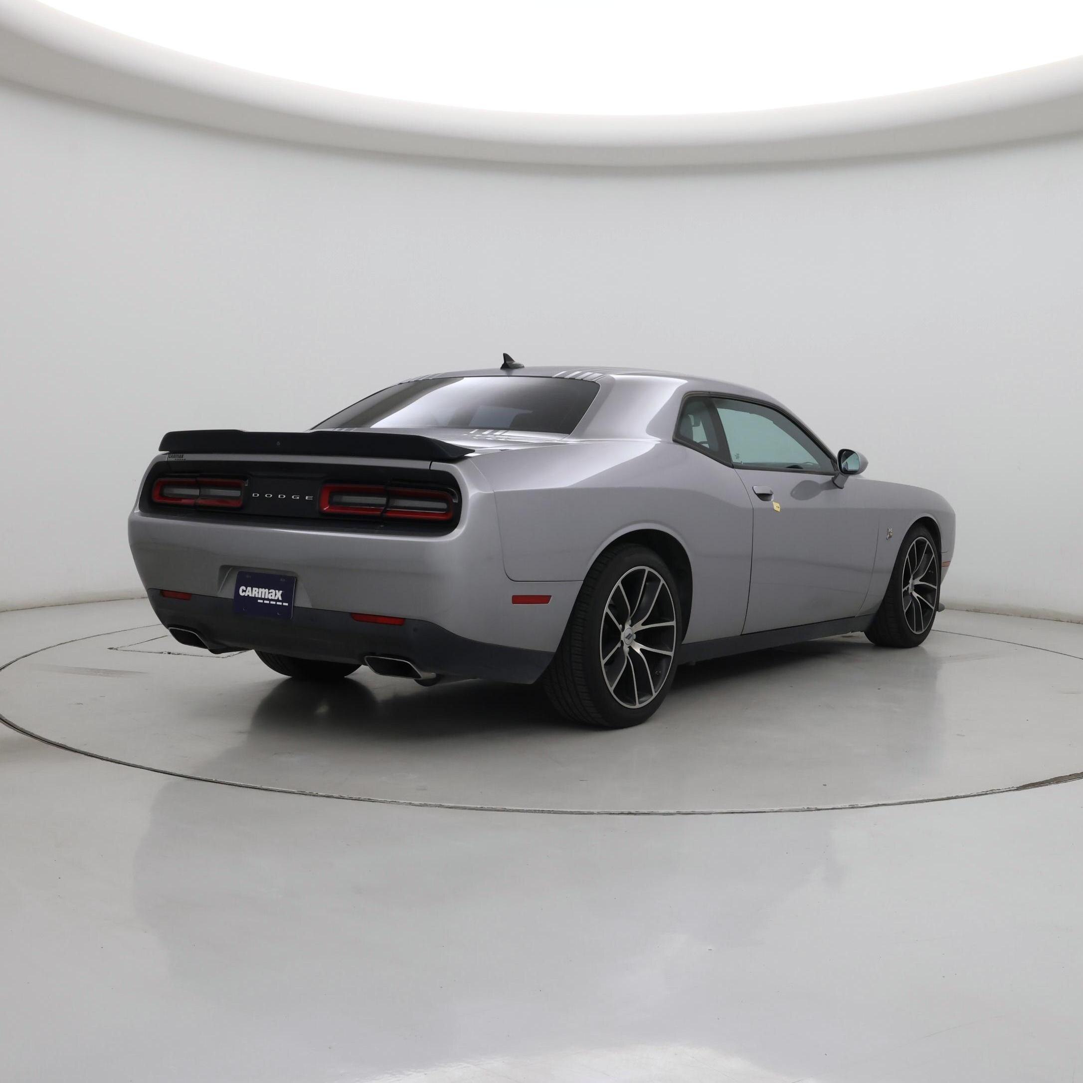 Thumbnail: 2017 Dodge Challenger - 8