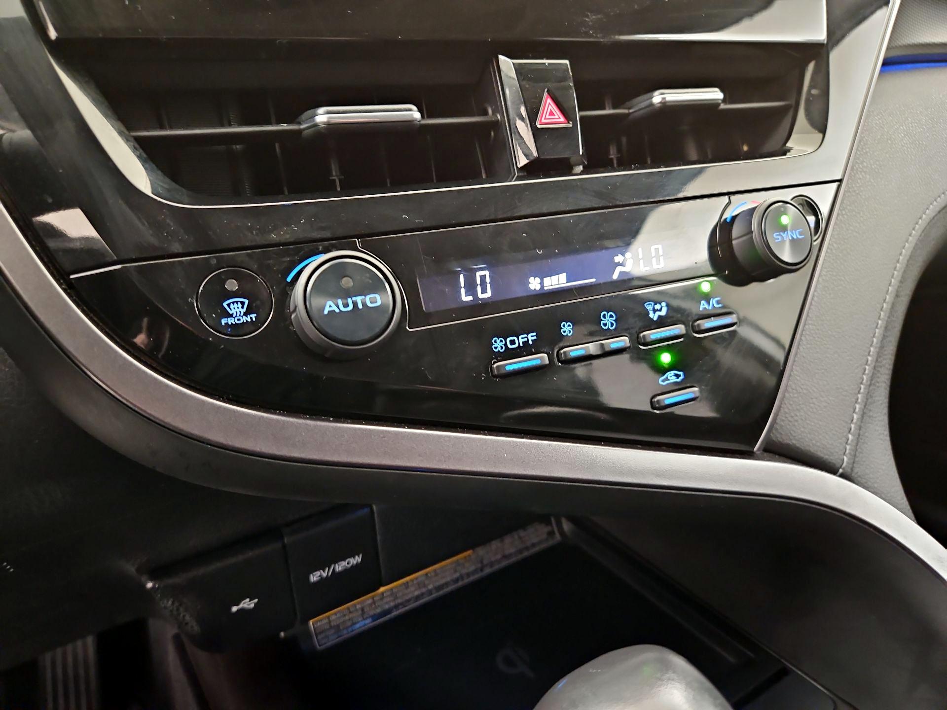 Thumbnail: 2021 Toyota Camry - 16