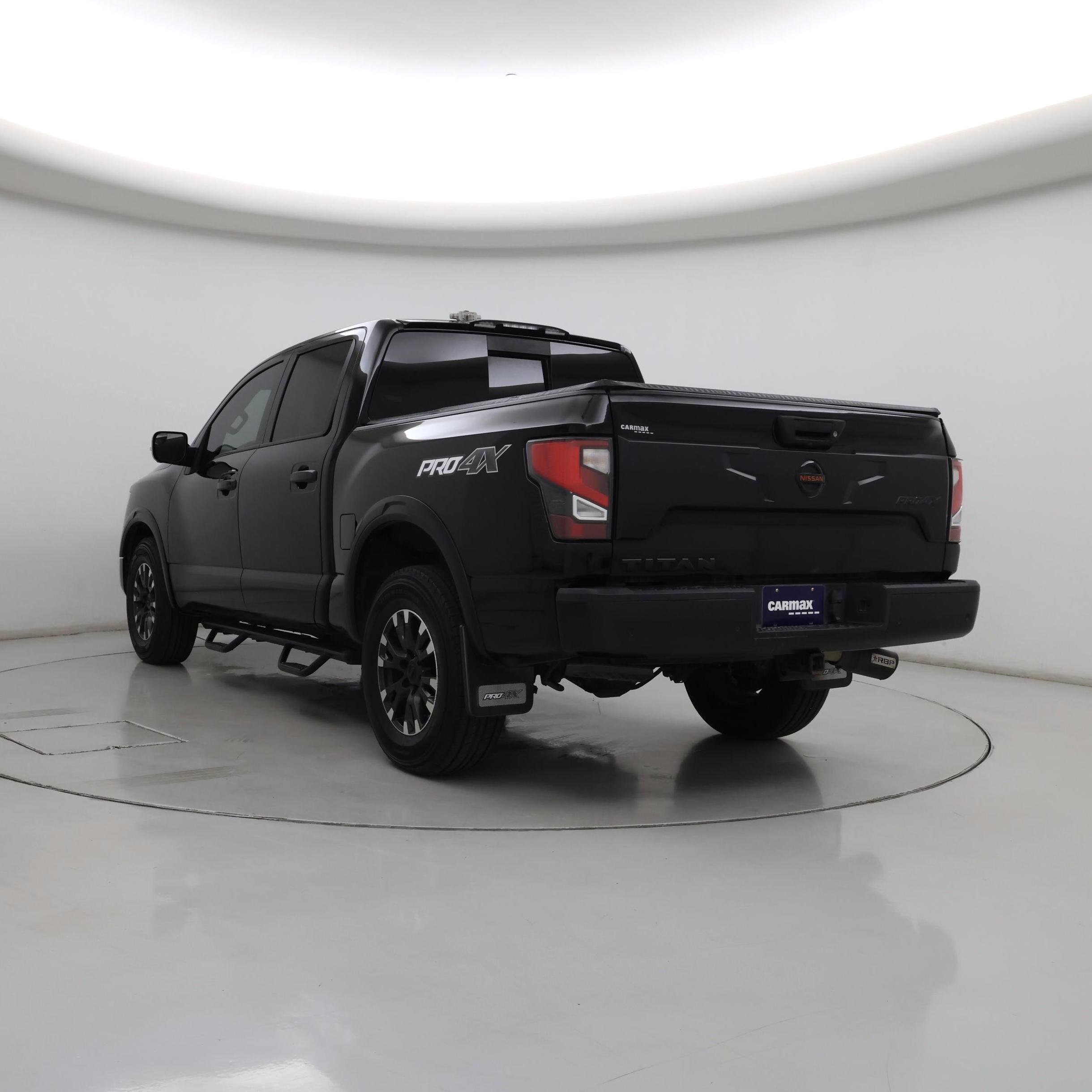 Thumbnail: 2021 Nissan Titan - 2