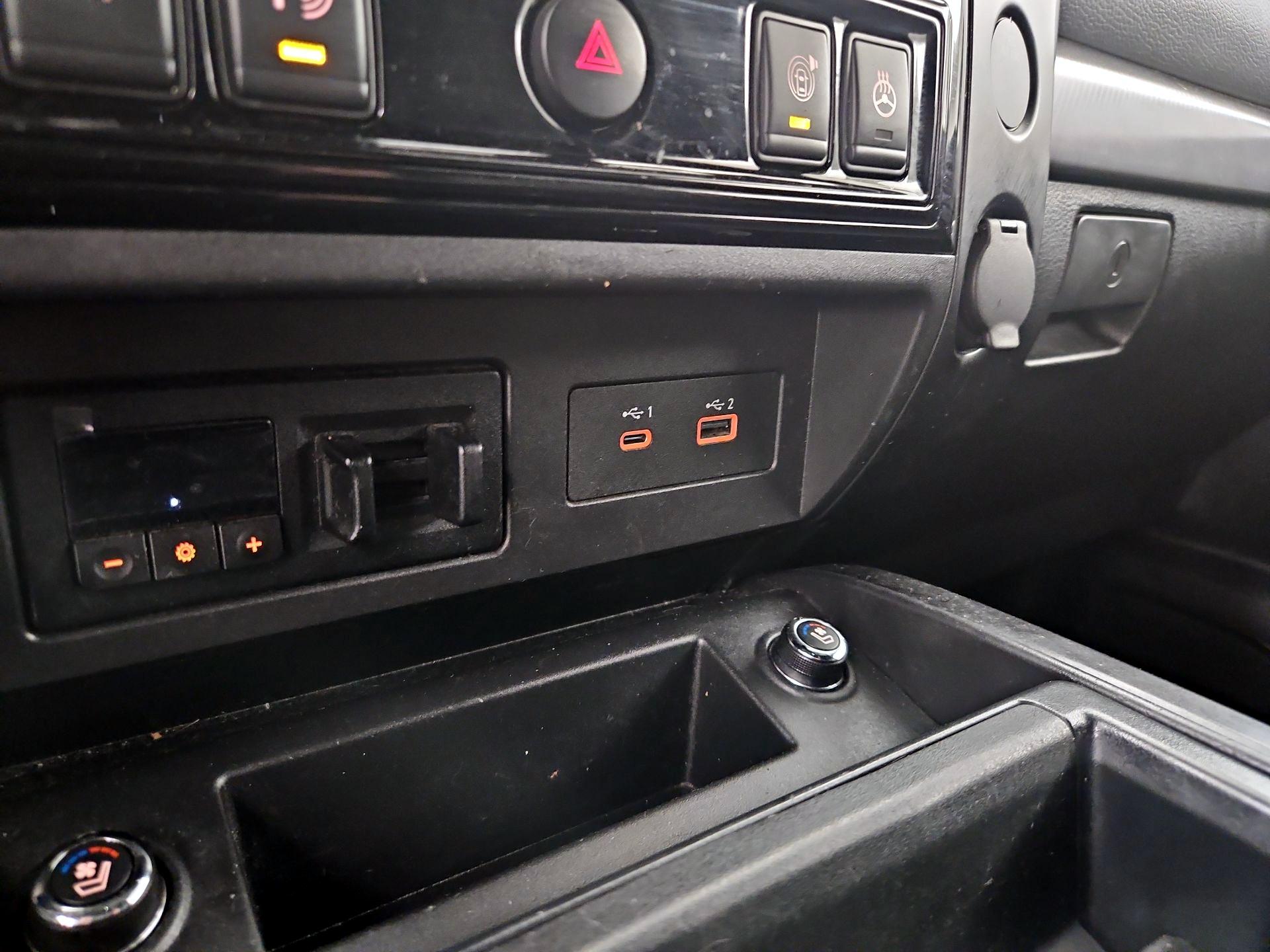 Thumbnail: 2021 Nissan Titan - 19