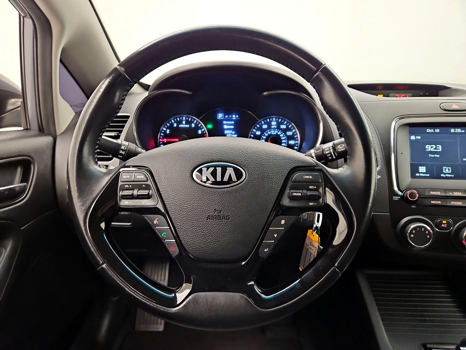 Thumbnail: 2018 Kia Forte - 10