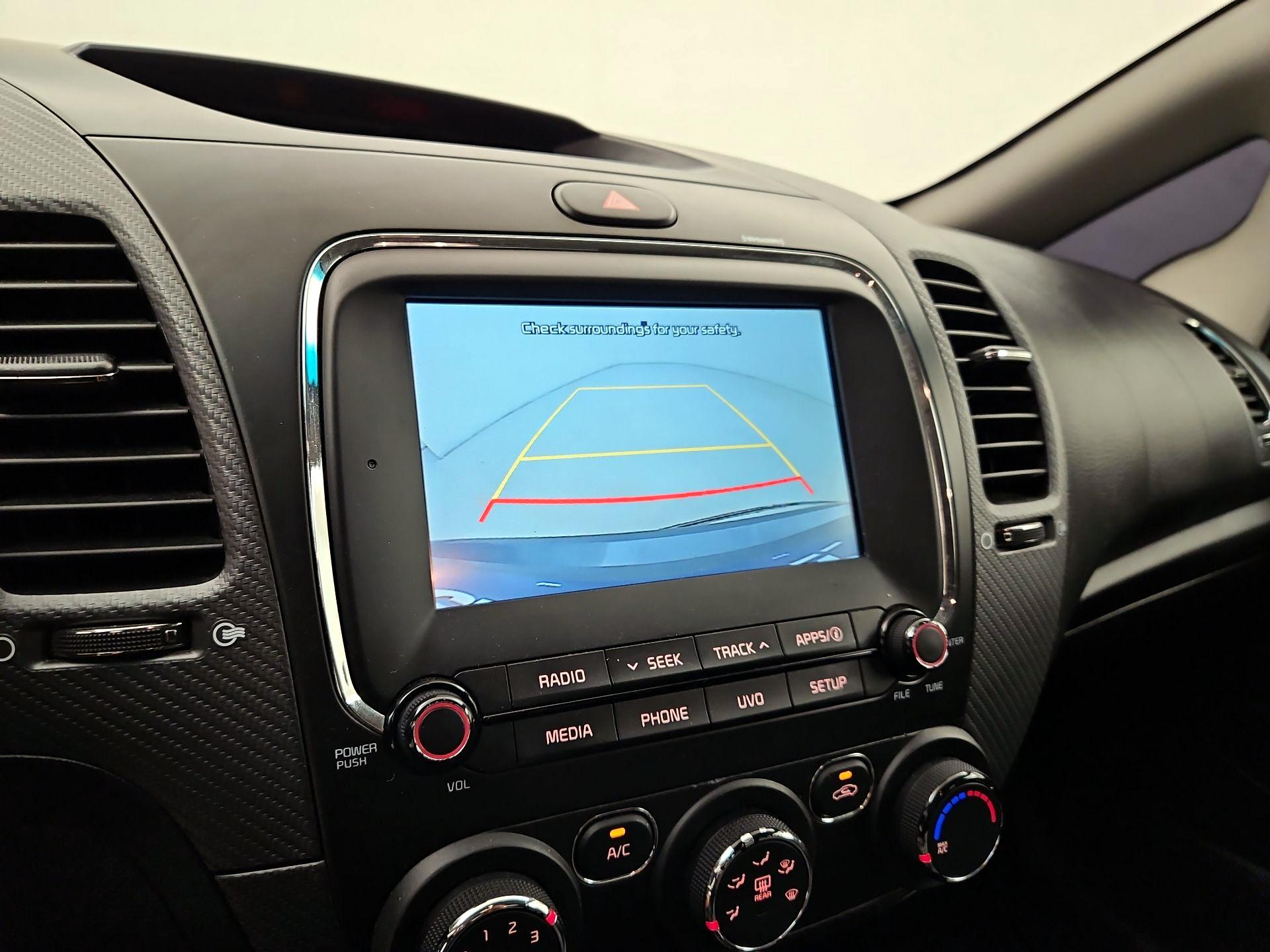 Thumbnail: 2018 Kia Forte - 14