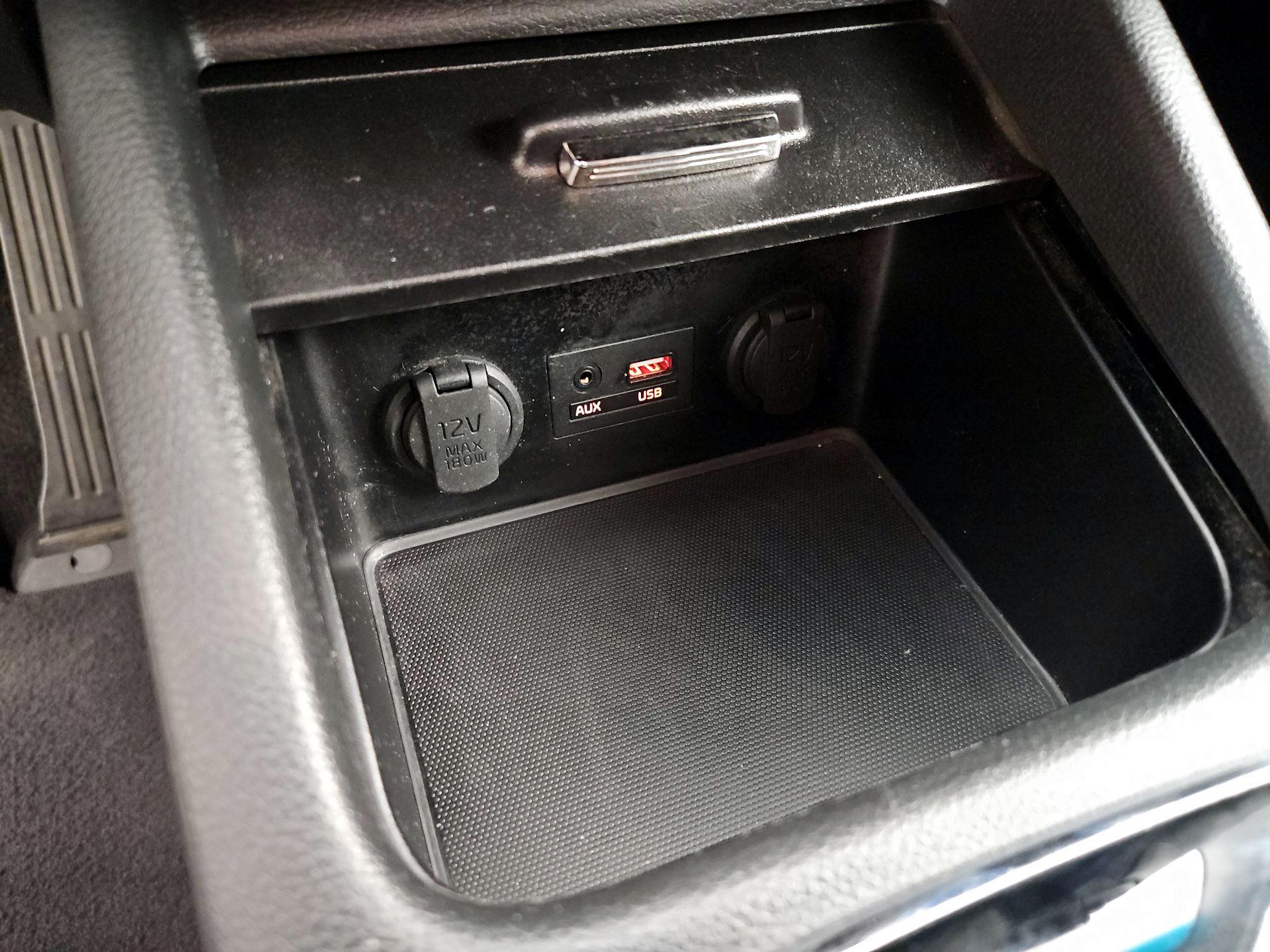 Thumbnail: 2018 Kia Forte - 18