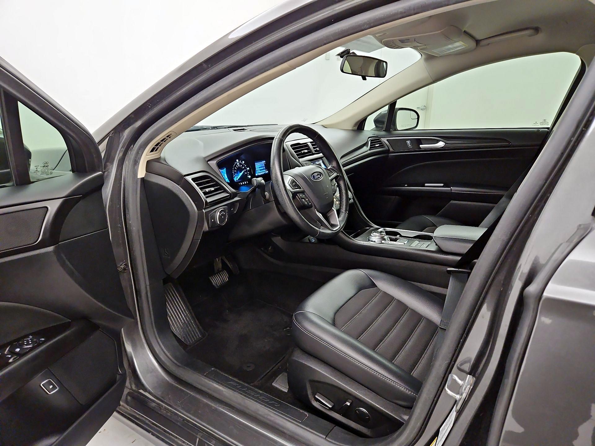 Thumbnail: 2018 Ford Fusion - 11