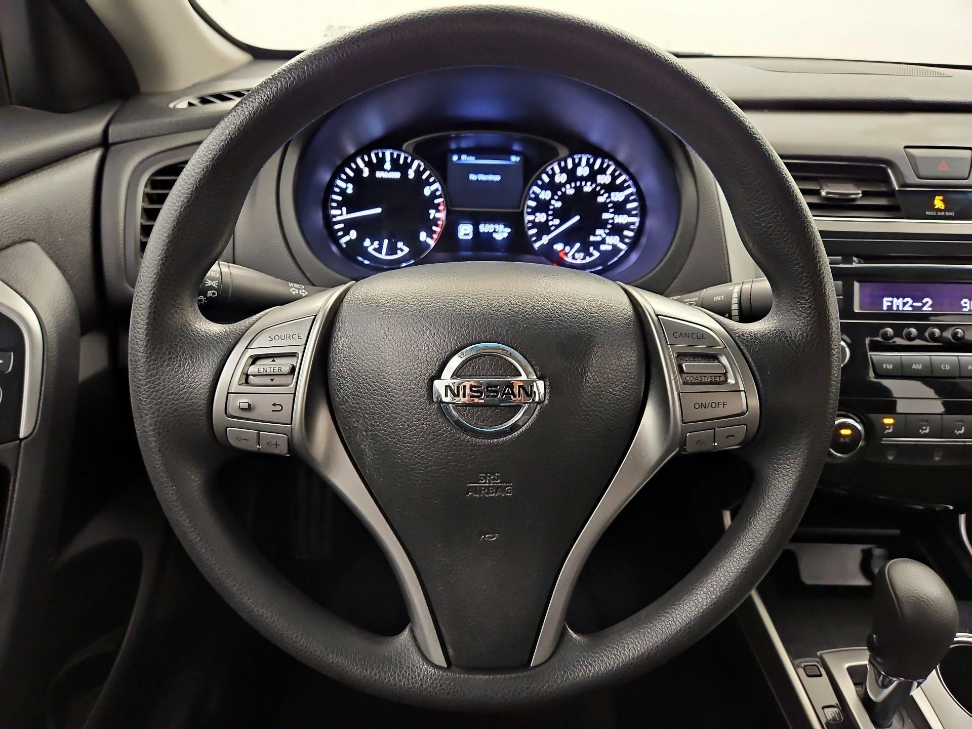 Thumbnail: 2014 Nissan Altima - 10