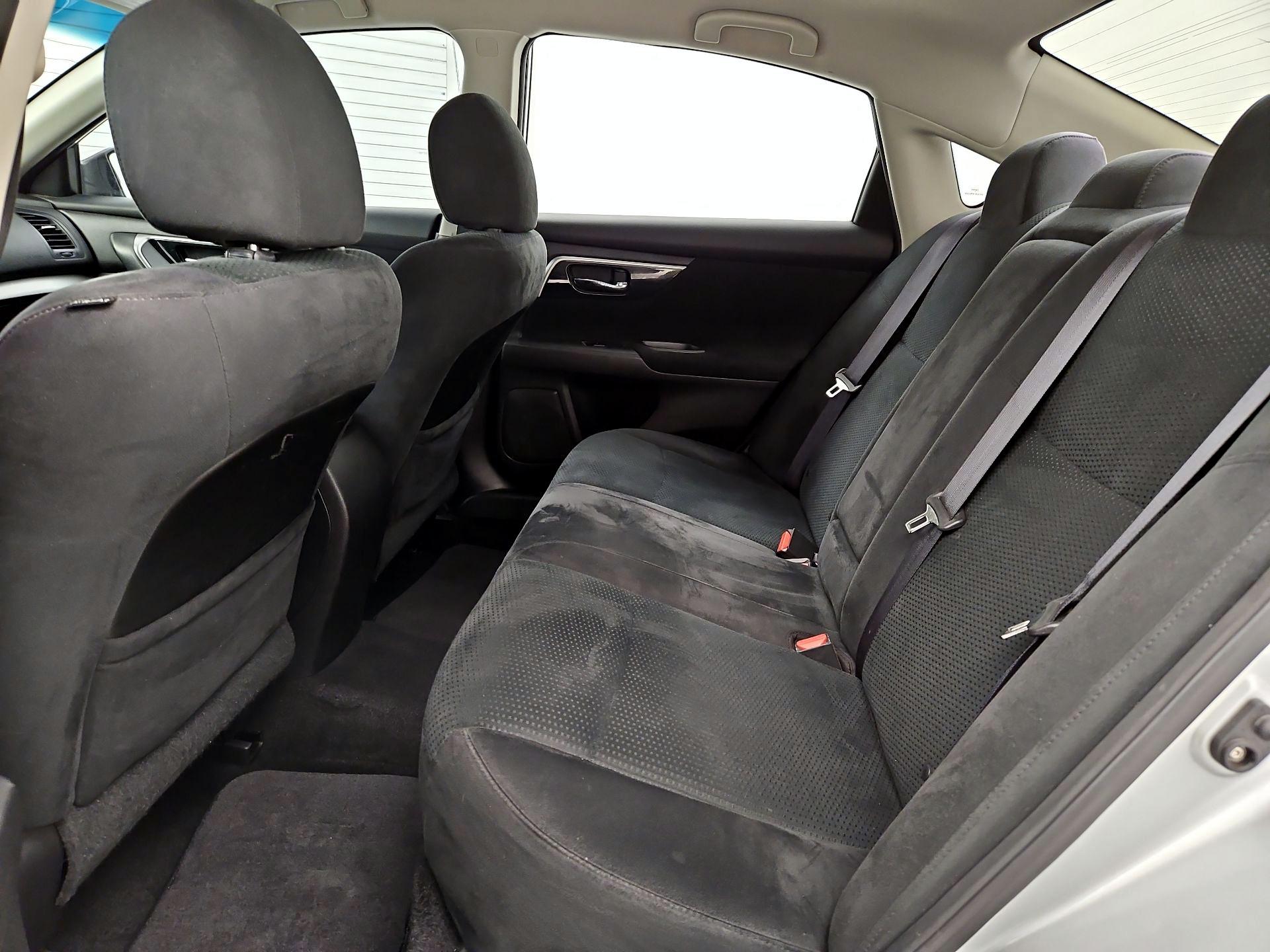 Thumbnail: 2014 Nissan Altima - 18