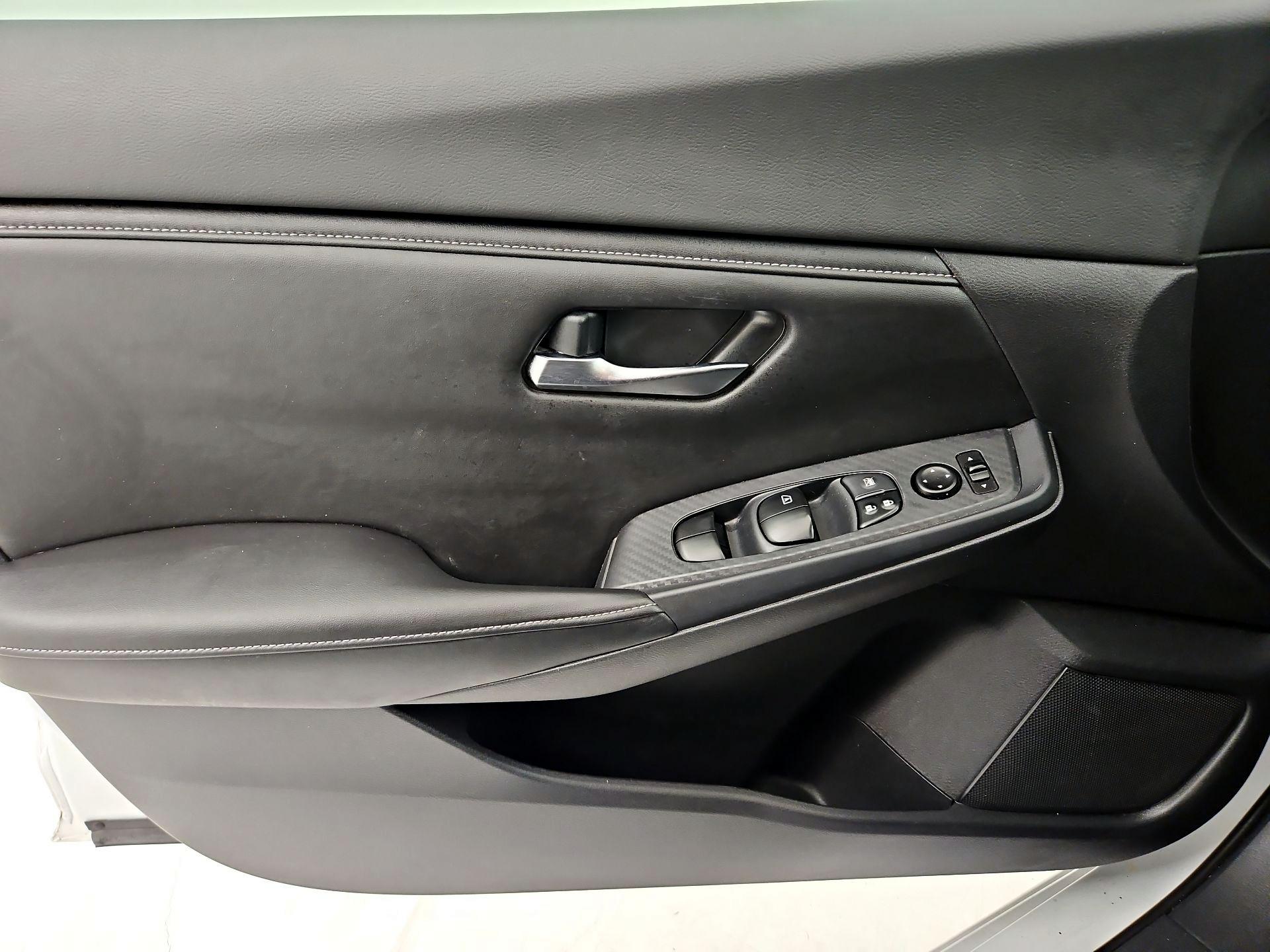 Thumbnail: 2020 Nissan Sentra - 12