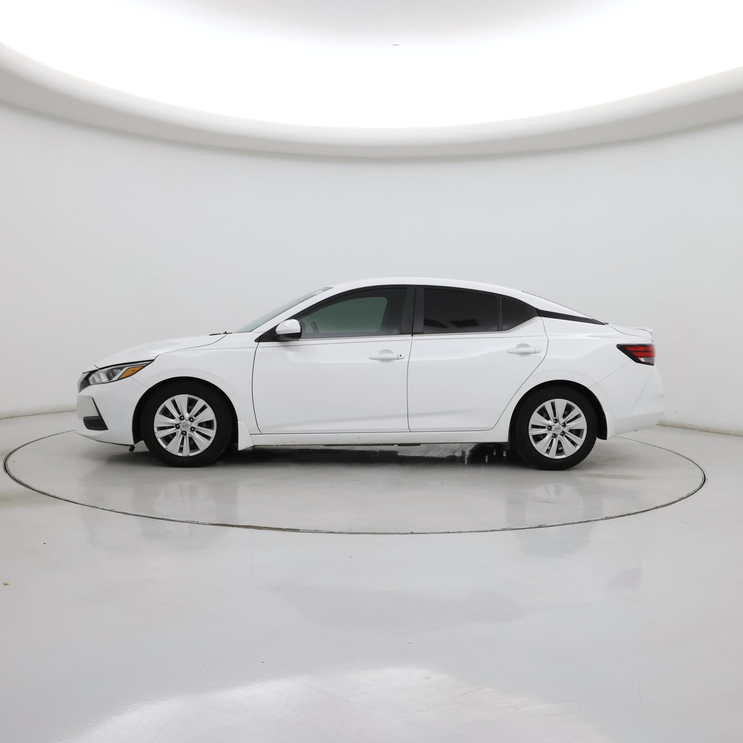 Thumbnail: 2020 Nissan Sentra - 3