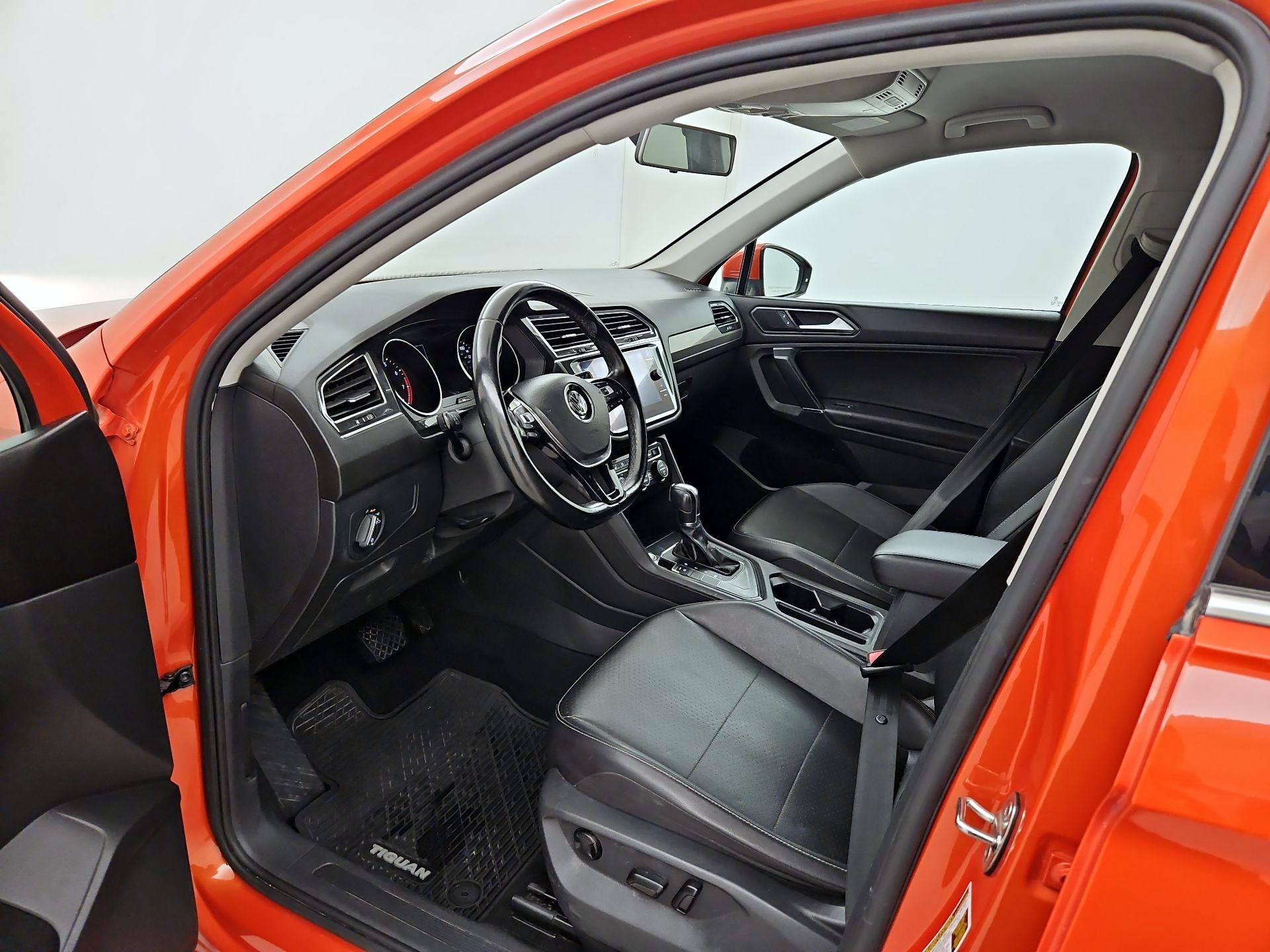 Thumbnail: 2018 Volkswagen Tiguan - 11