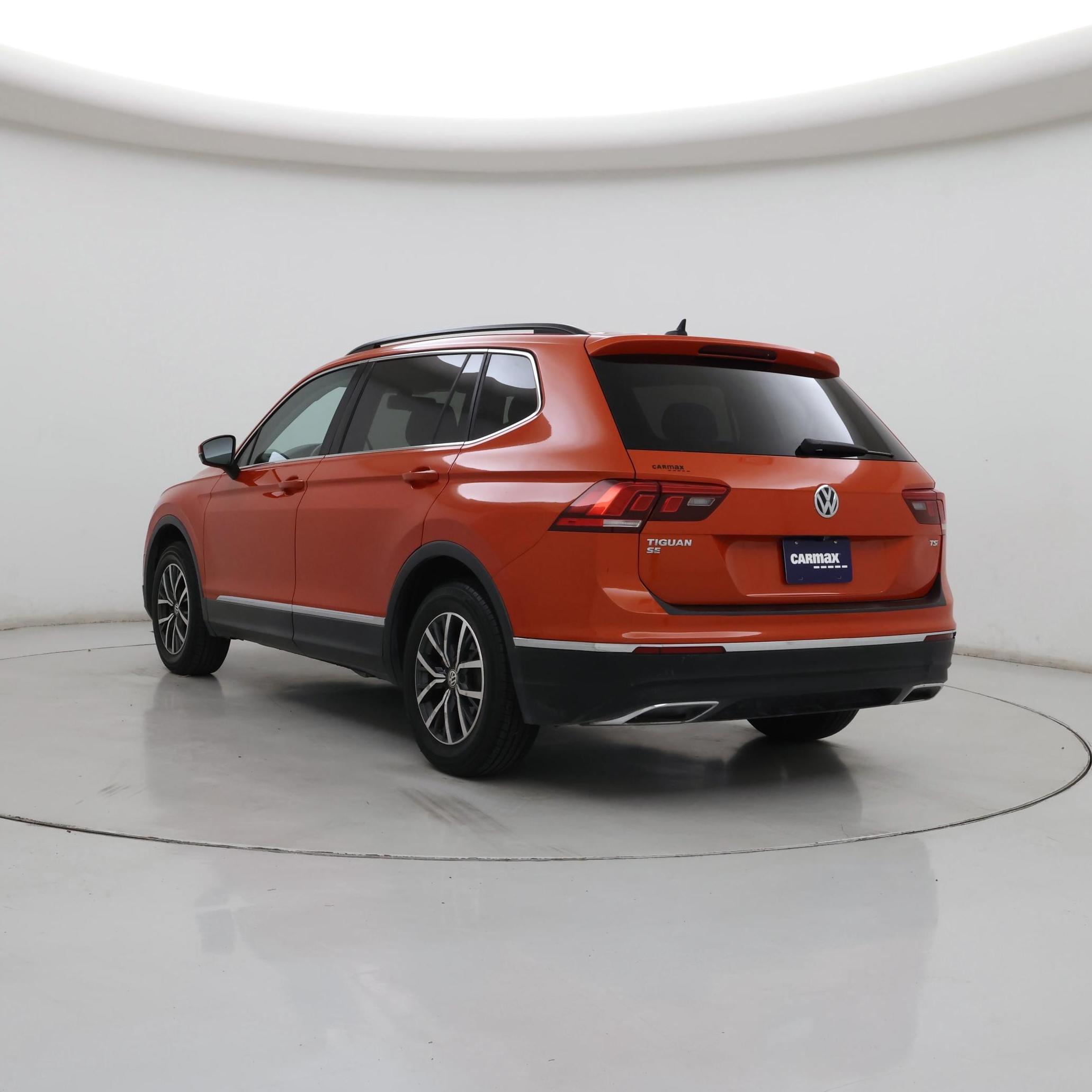 Thumbnail: 2018 Volkswagen Tiguan - 2