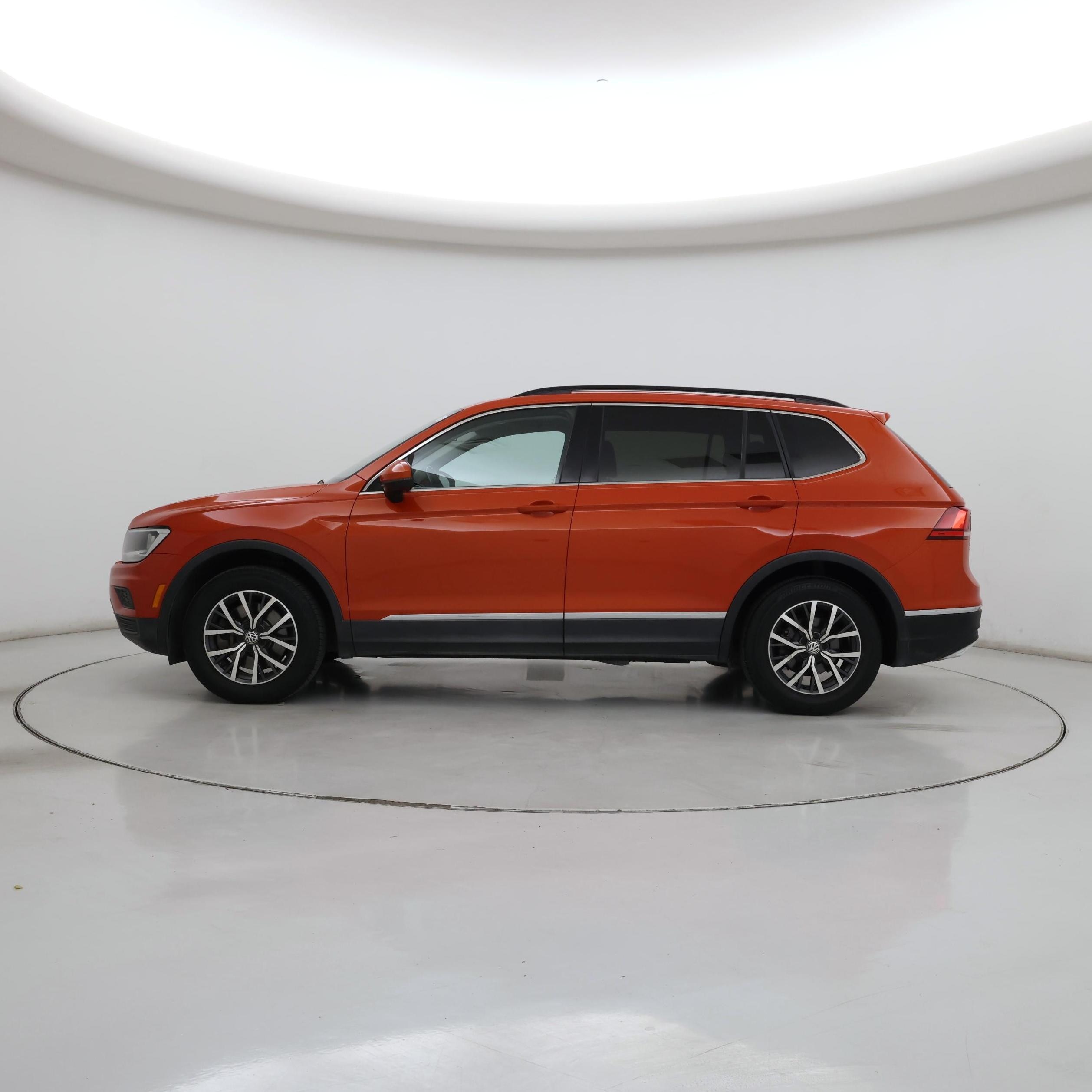 Thumbnail: 2018 Volkswagen Tiguan - 3