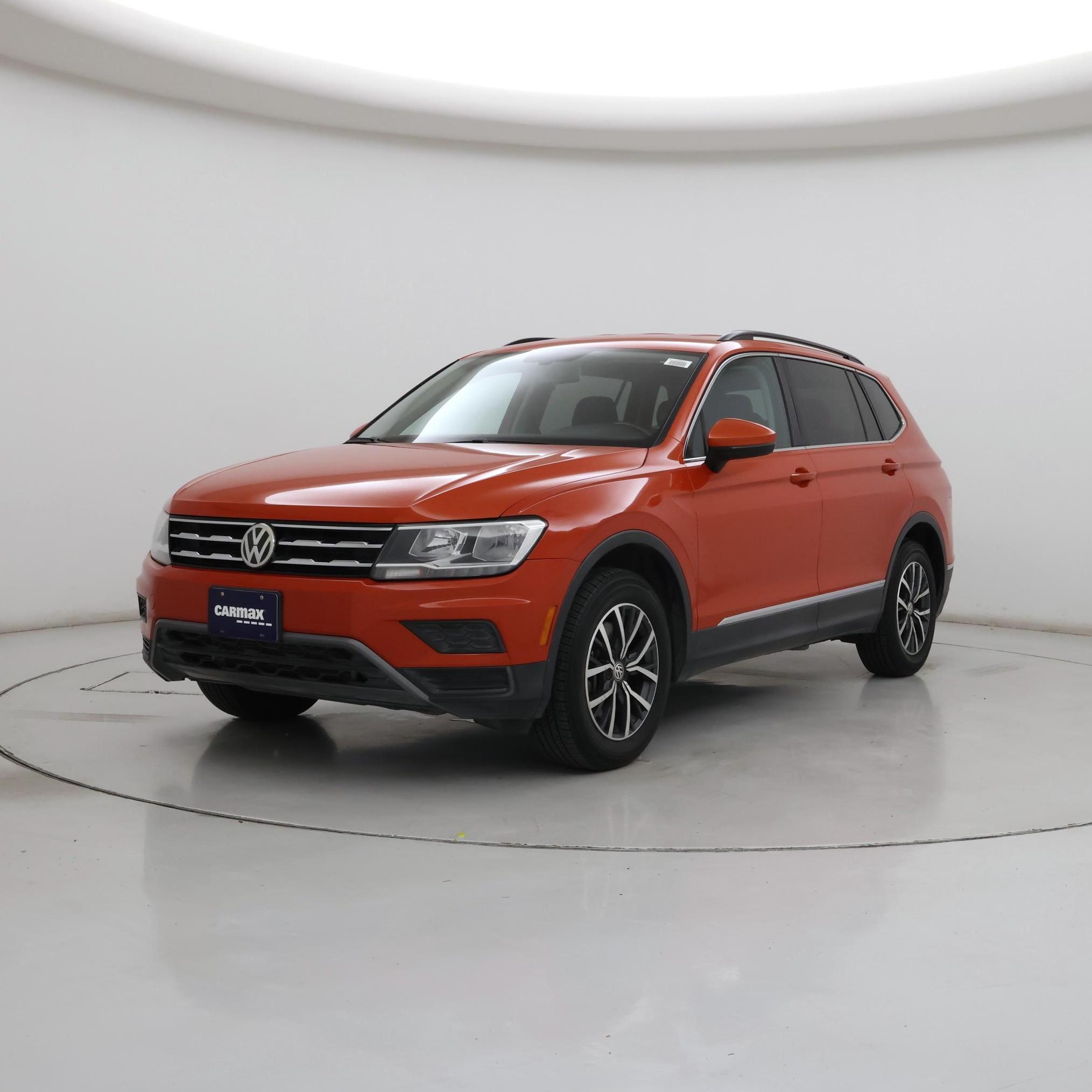 Thumbnail: 2018 Volkswagen Tiguan - 4