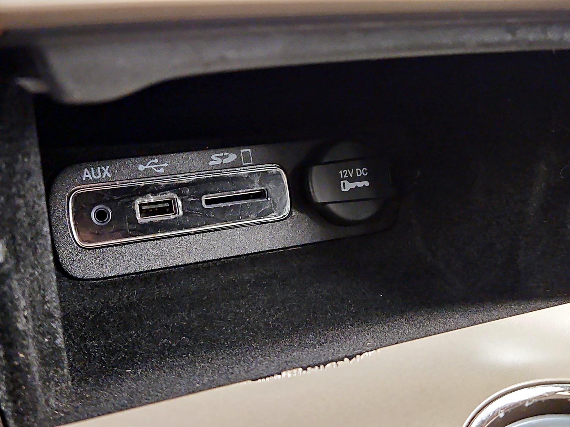 Thumbnail: 2014 Jeep Grand Cherokee - 19