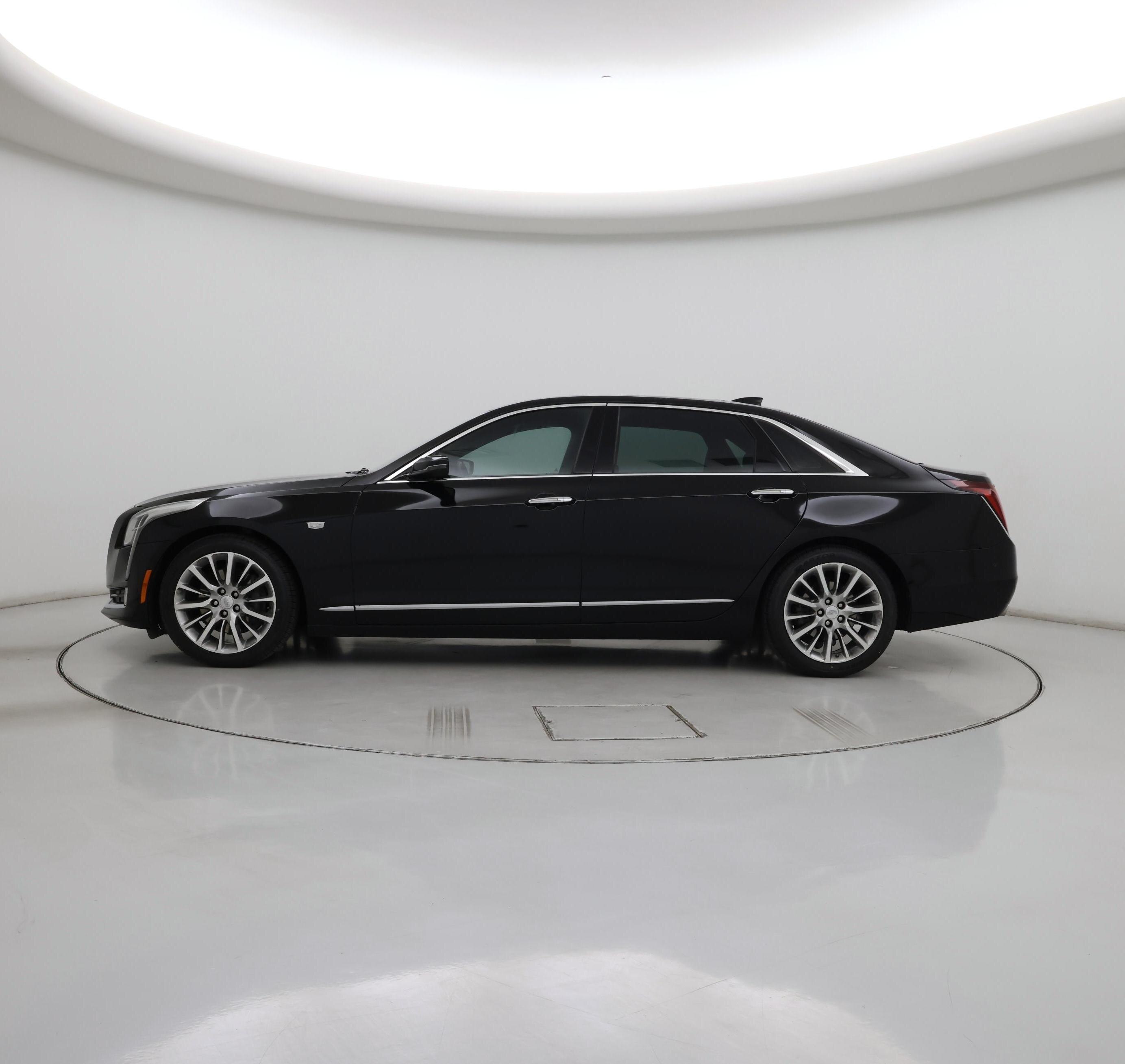 Thumbnail: 2017 Cadillac CT6 - 3