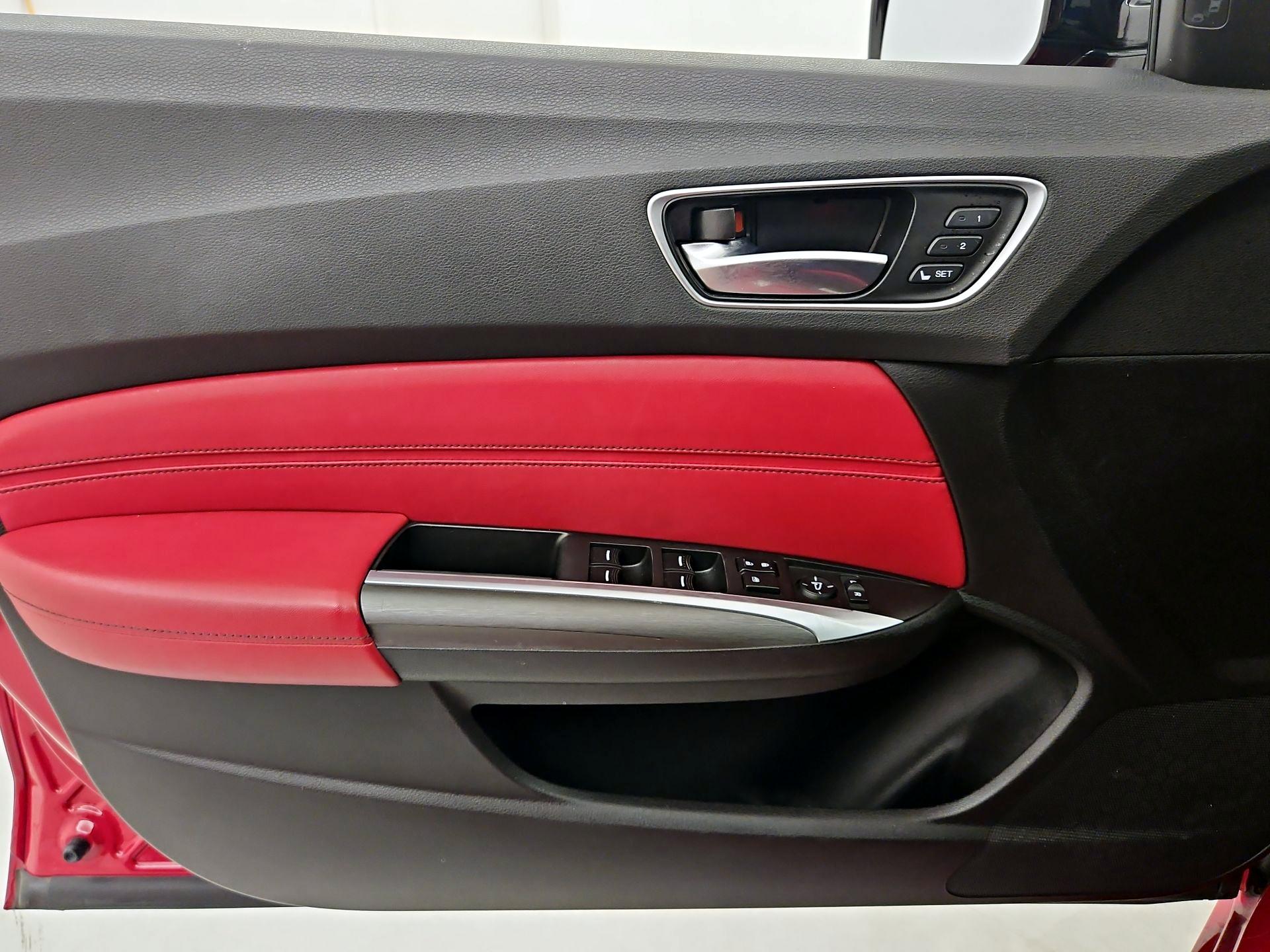 Thumbnail: 2019 Acura TLX - 12
