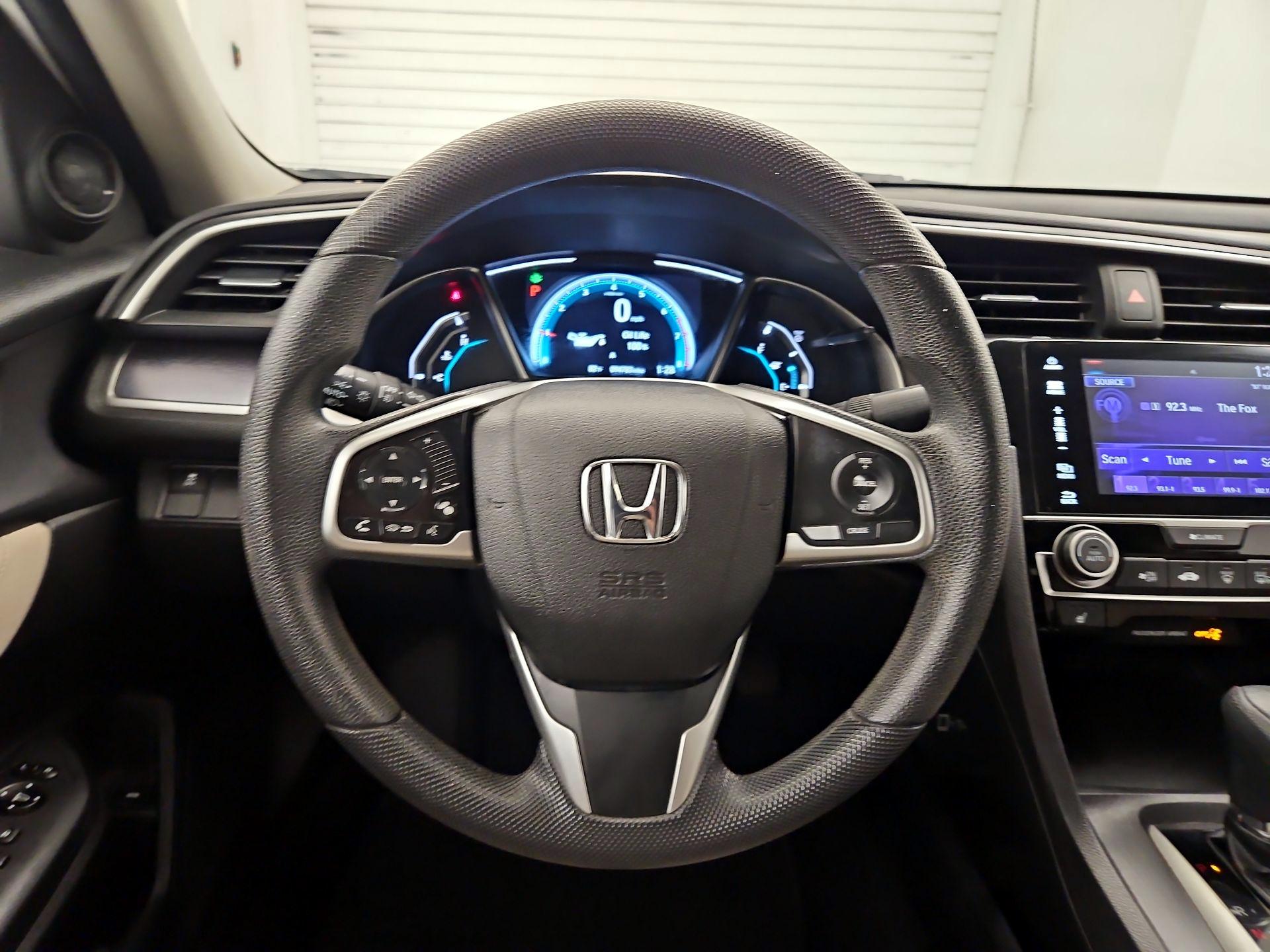 Thumbnail: 2017 Honda Civic - 10