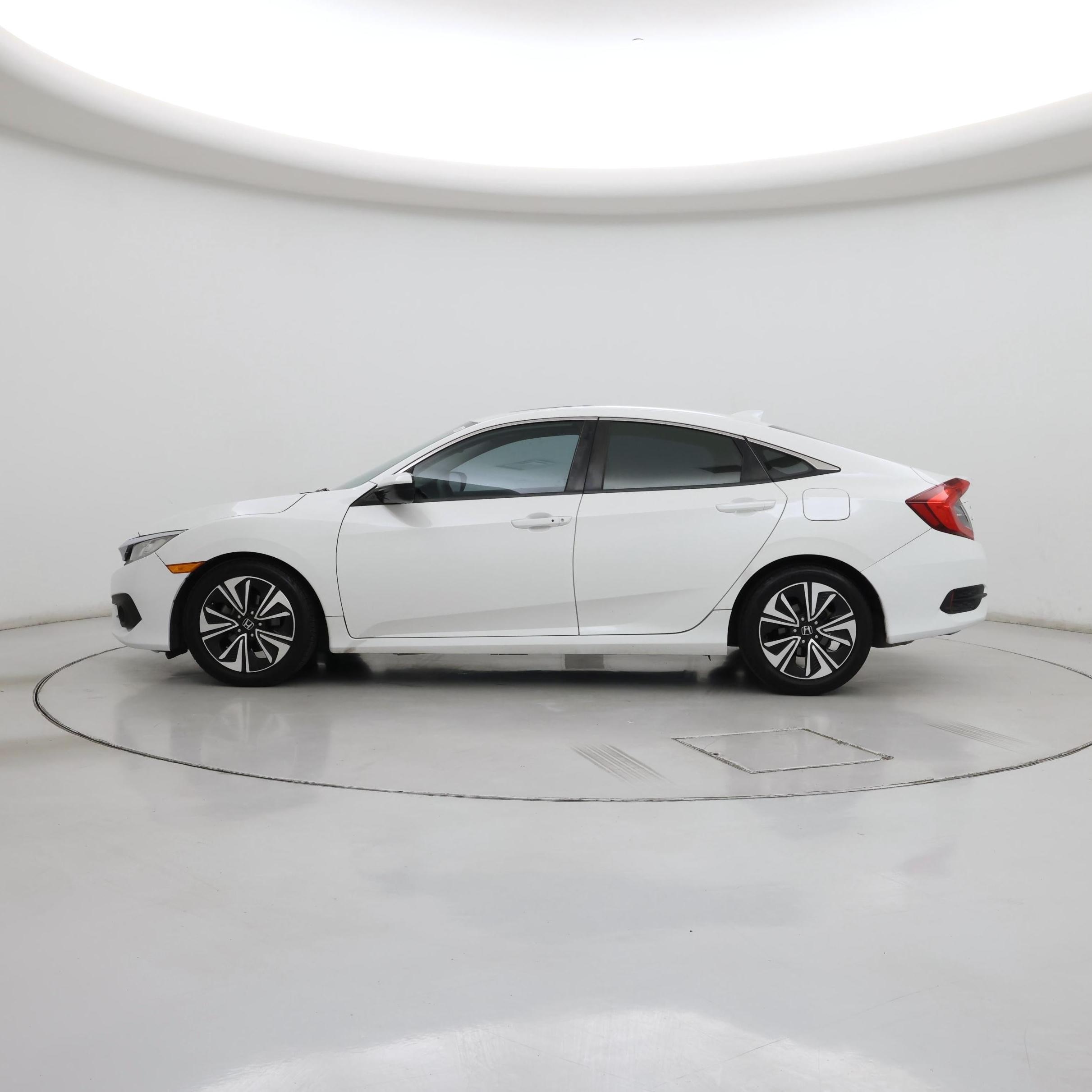 Thumbnail: 2017 Honda Civic - 3