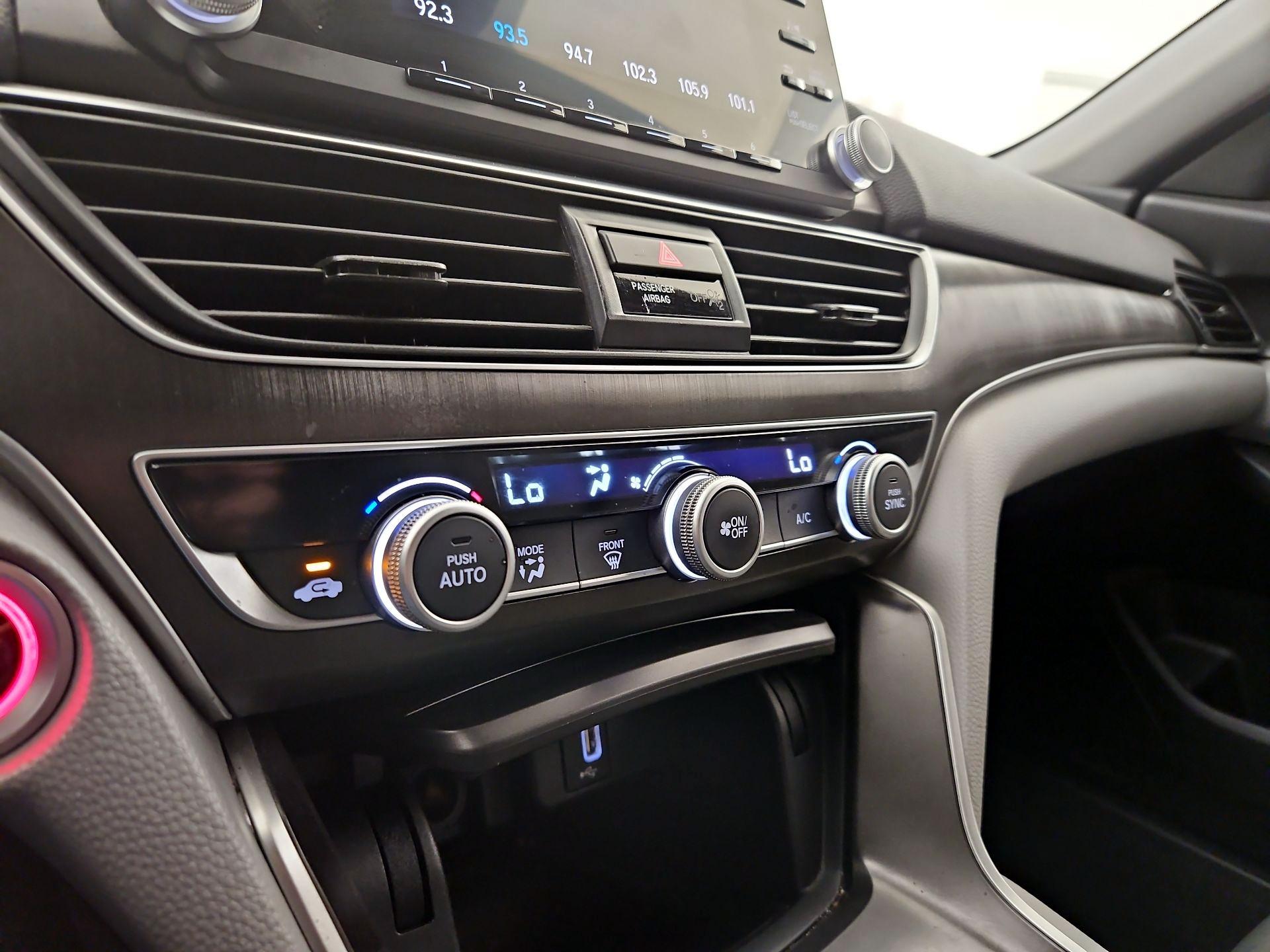 Thumbnail: 2018 Honda Accord - 16