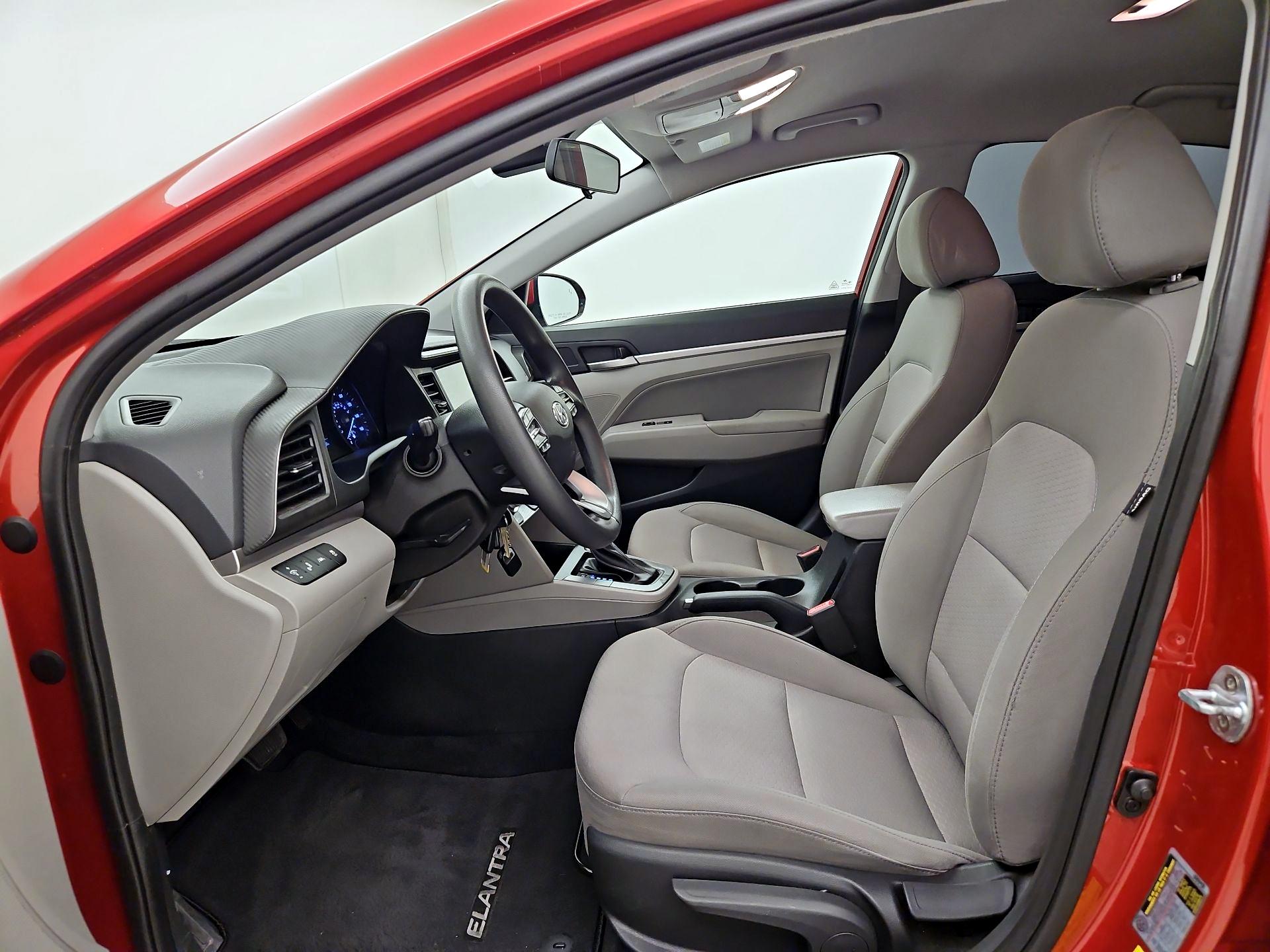 Thumbnail: 2019 Hyundai Elantra - 11