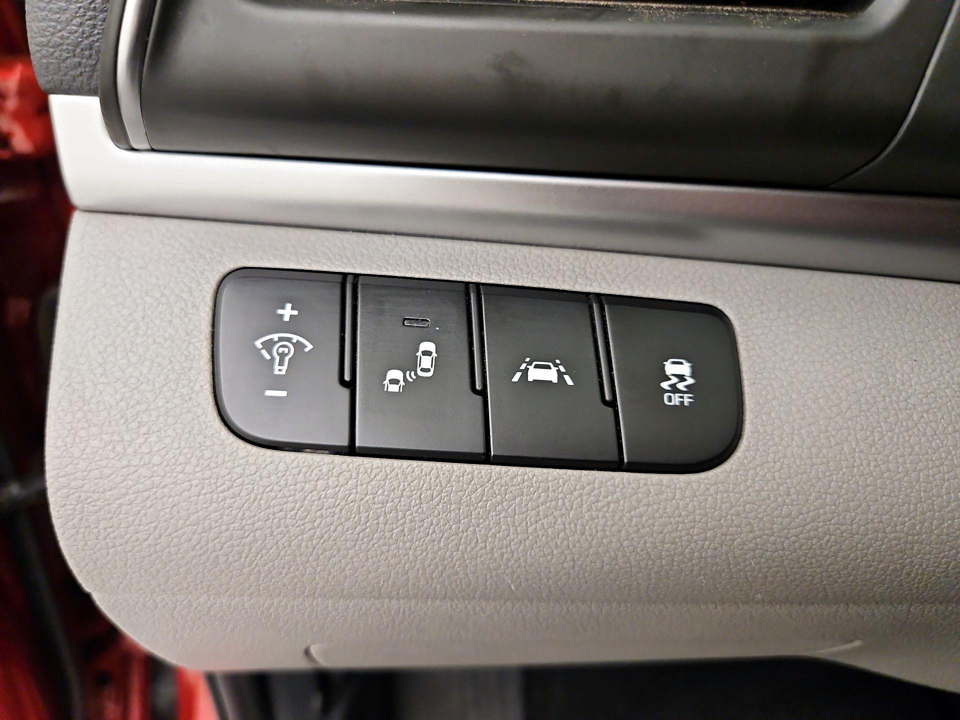 Thumbnail: 2019 Hyundai Elantra - 13
