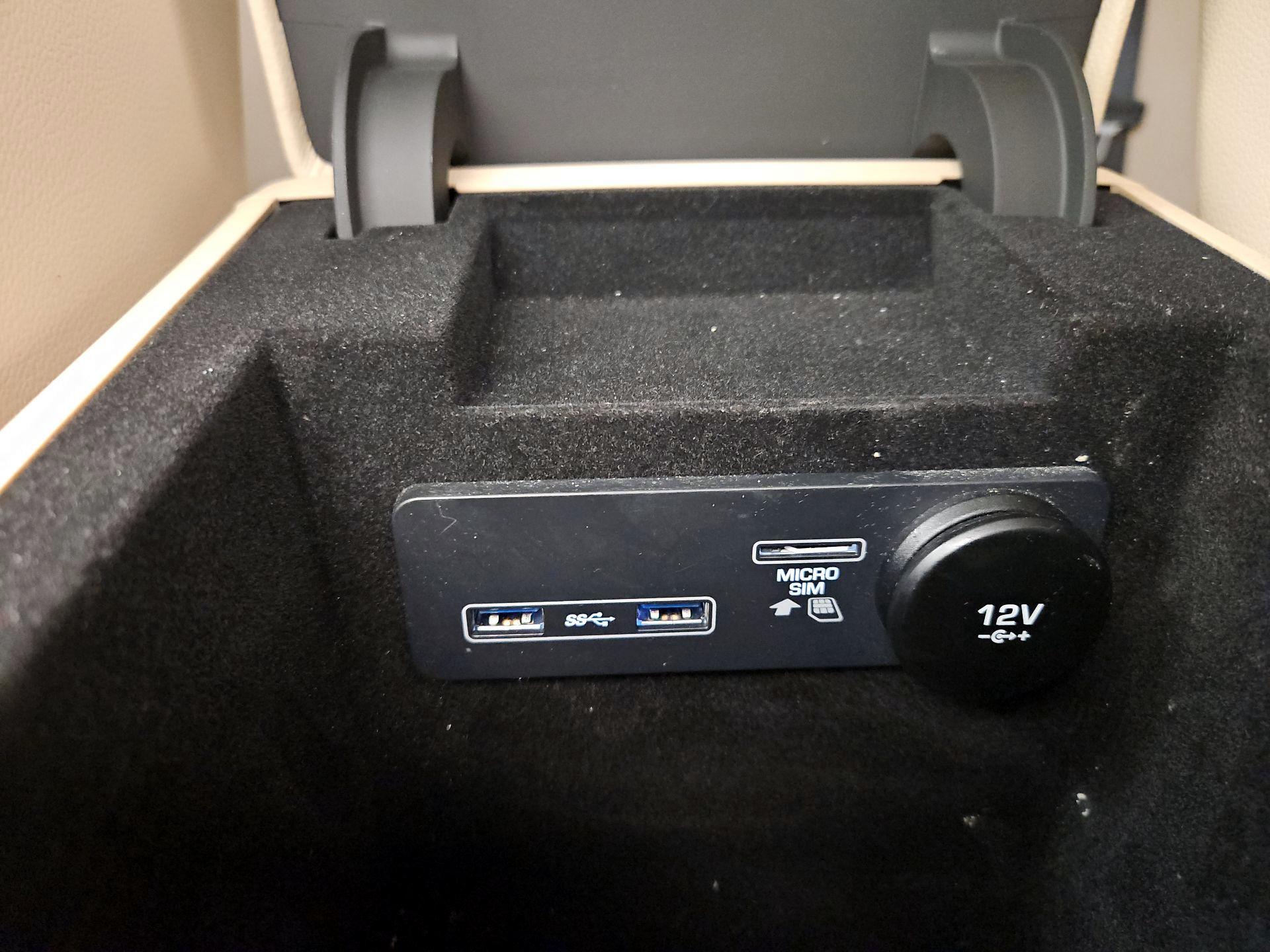 Thumbnail: 2020 Jaguar XF - 18