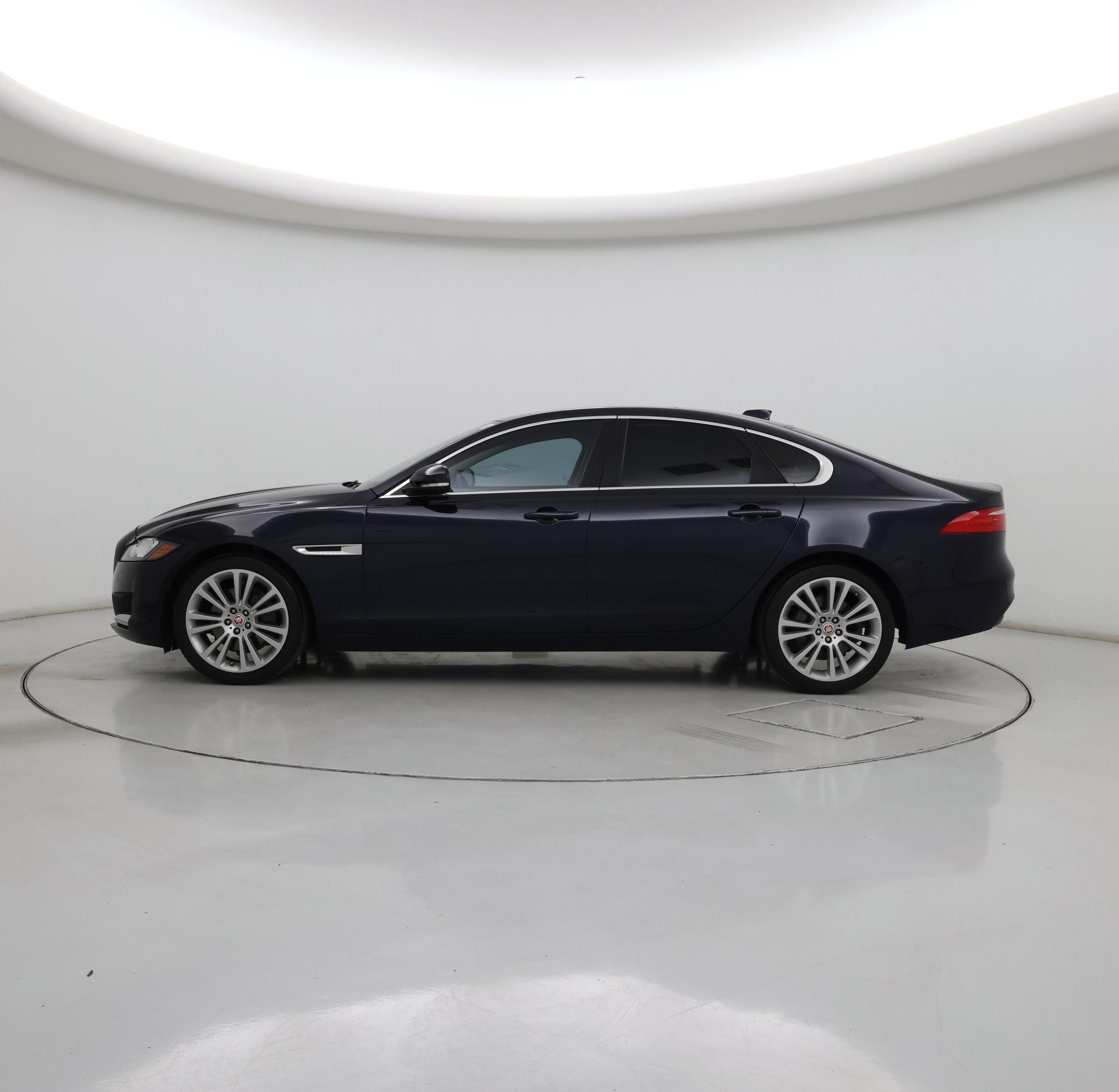 Thumbnail: 2020 Jaguar XF - 3