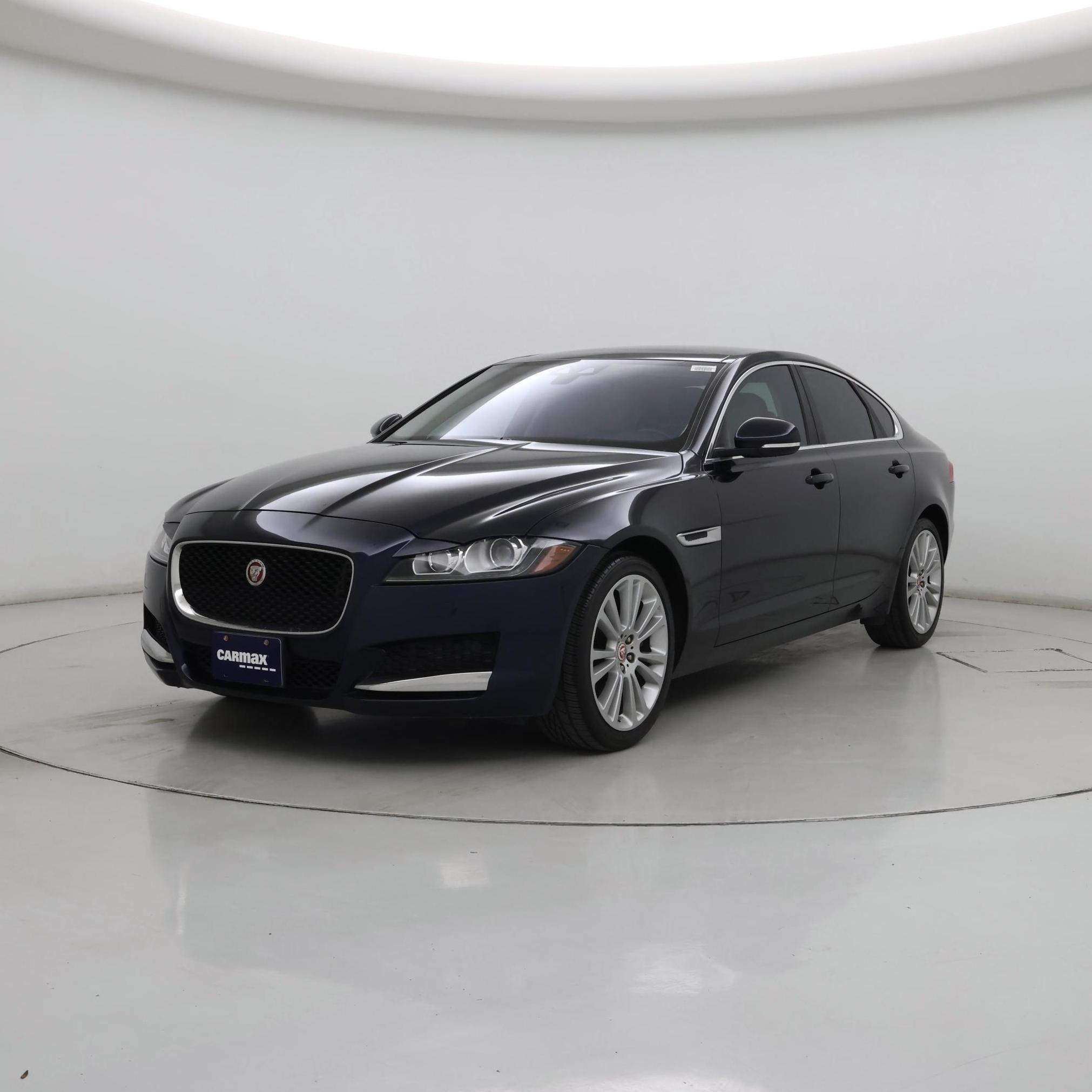 Thumbnail: 2020 Jaguar XF - 4