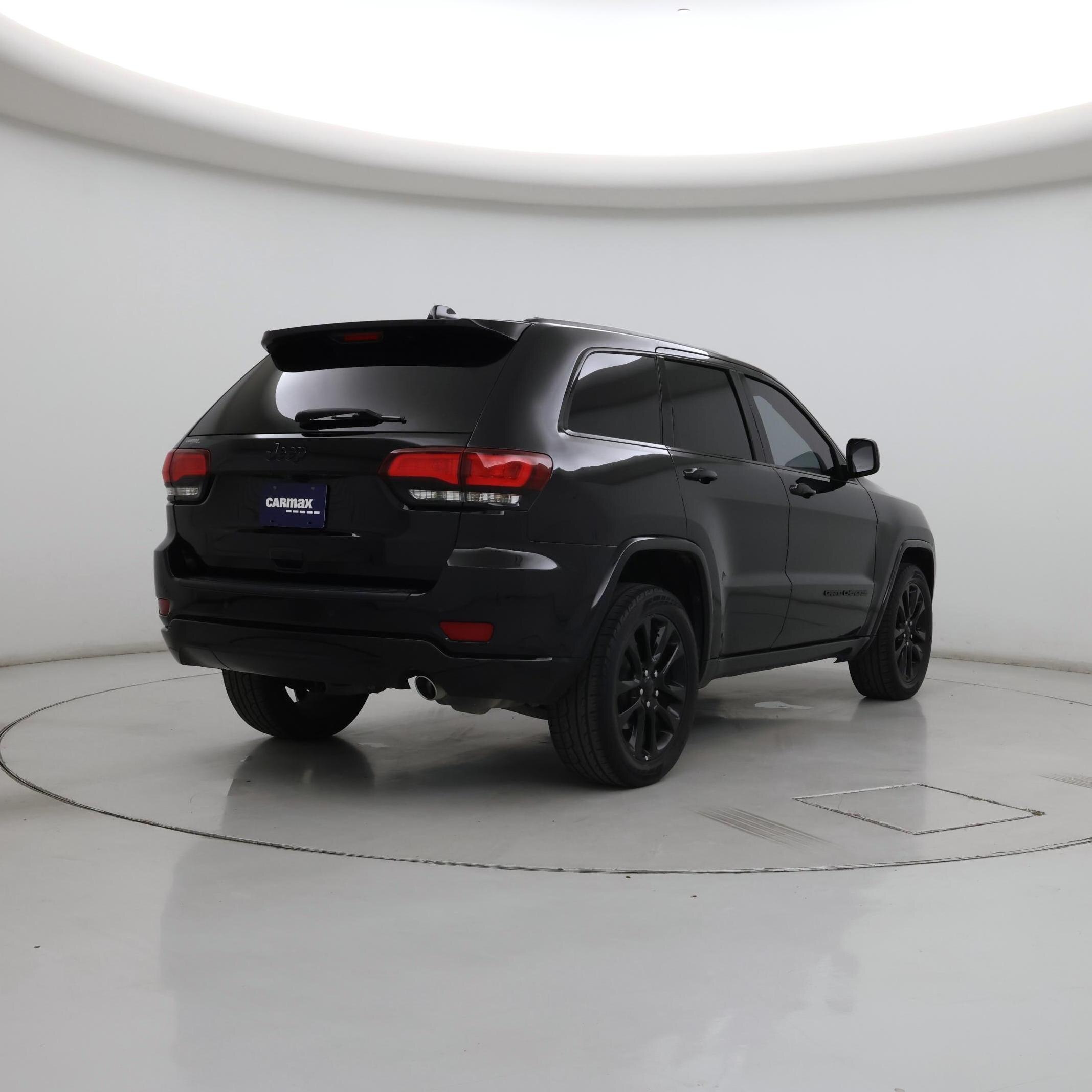 Thumbnail: 2020 Jeep Grand Cherokee - 8