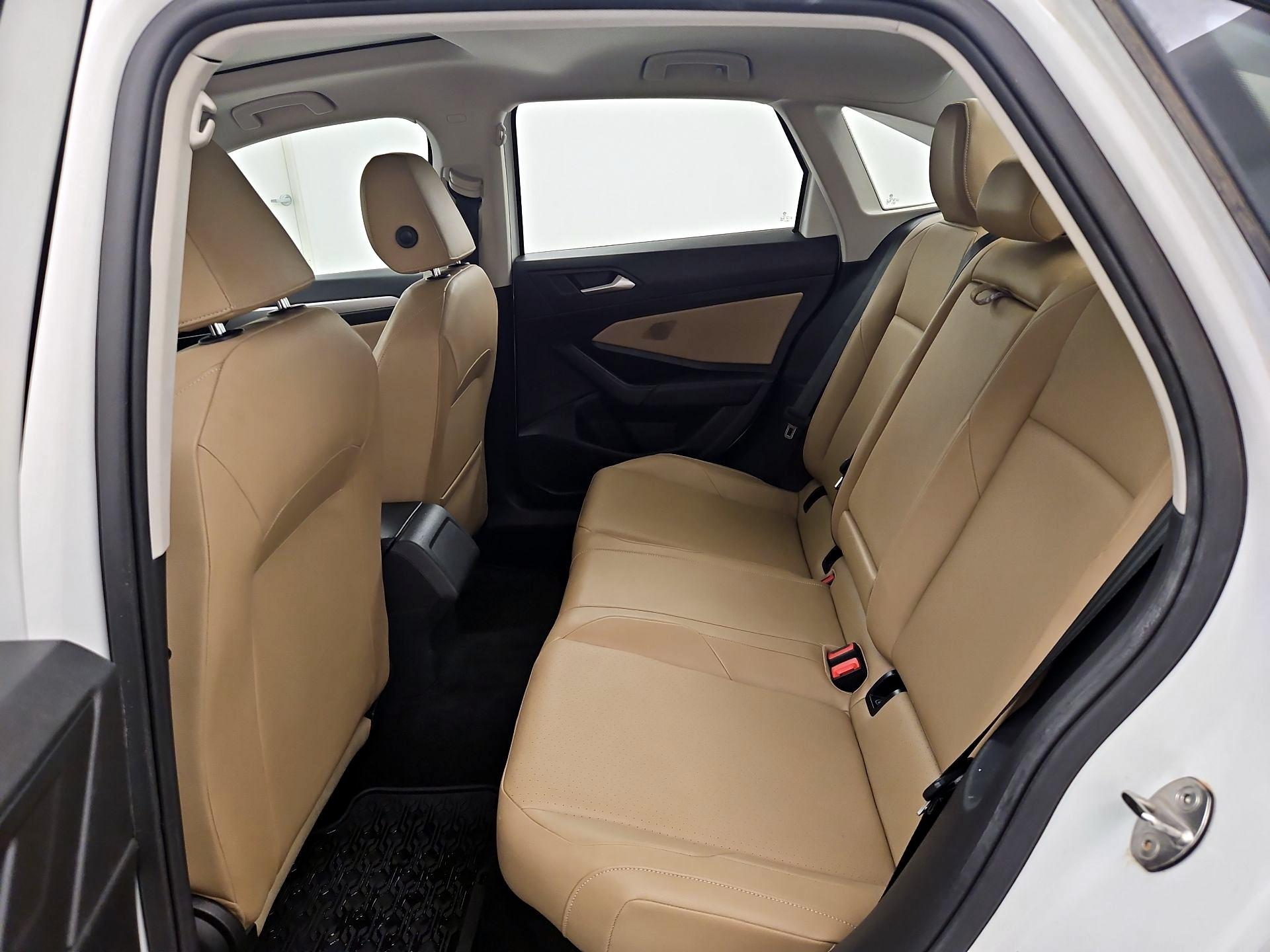 Thumbnail: 2019 Volkswagen Jetta - 19