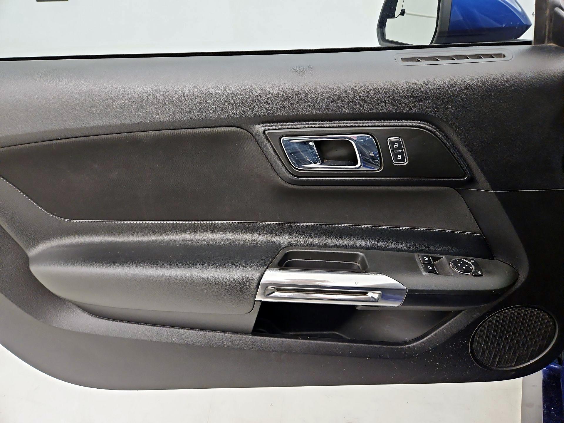 Thumbnail: 2016 Ford Mustang - 12