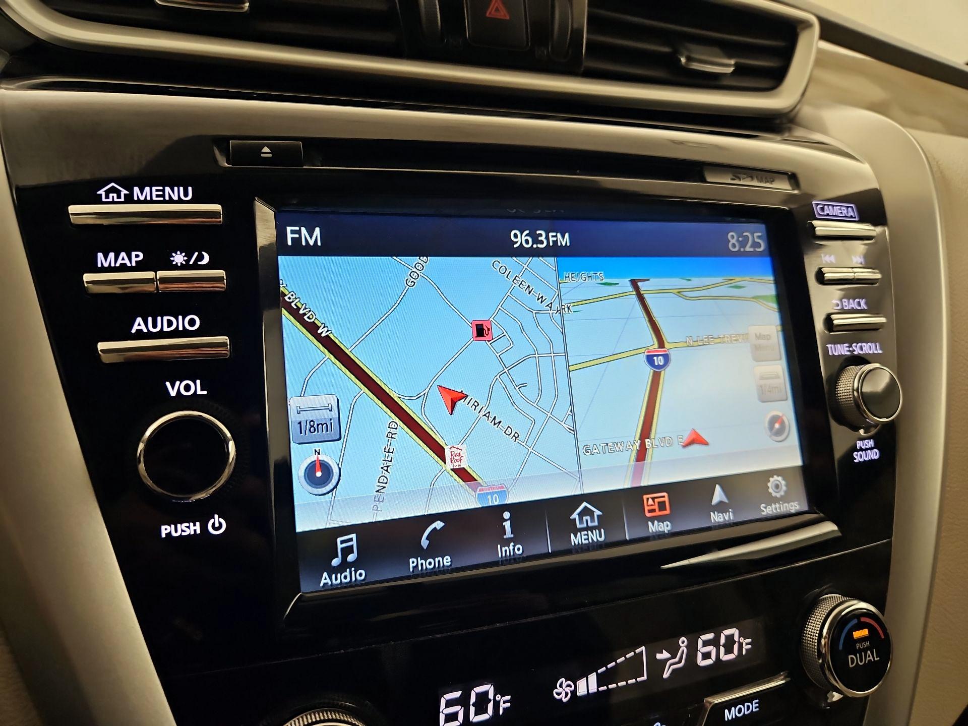 Thumbnail: 2015 Nissan Murano - 14