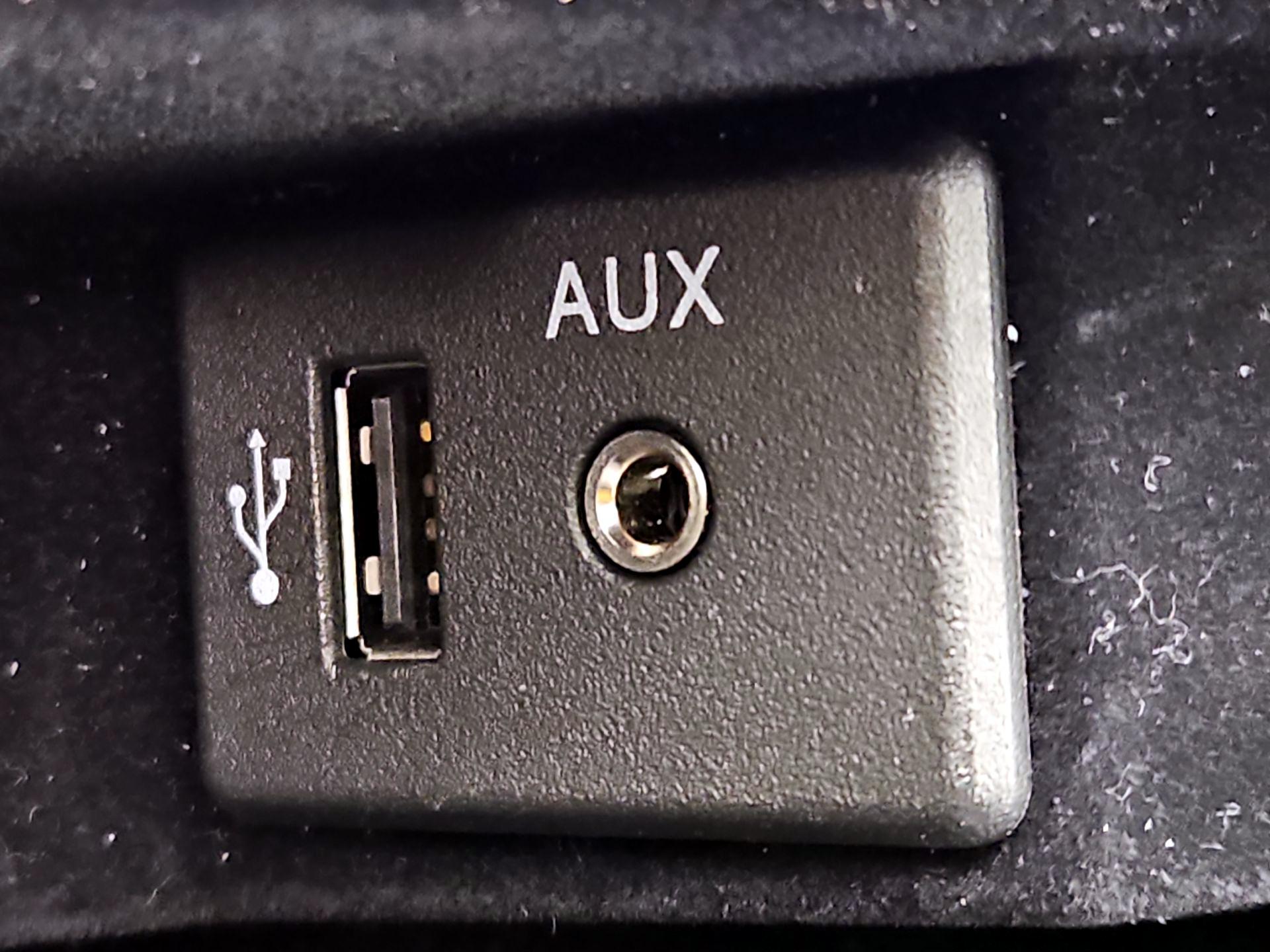 Thumbnail: 2015 Nissan Murano - 19