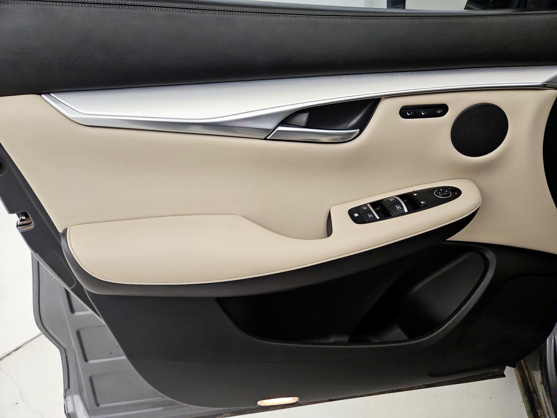 Thumbnail: 2021 INFINITI QX50 - 12