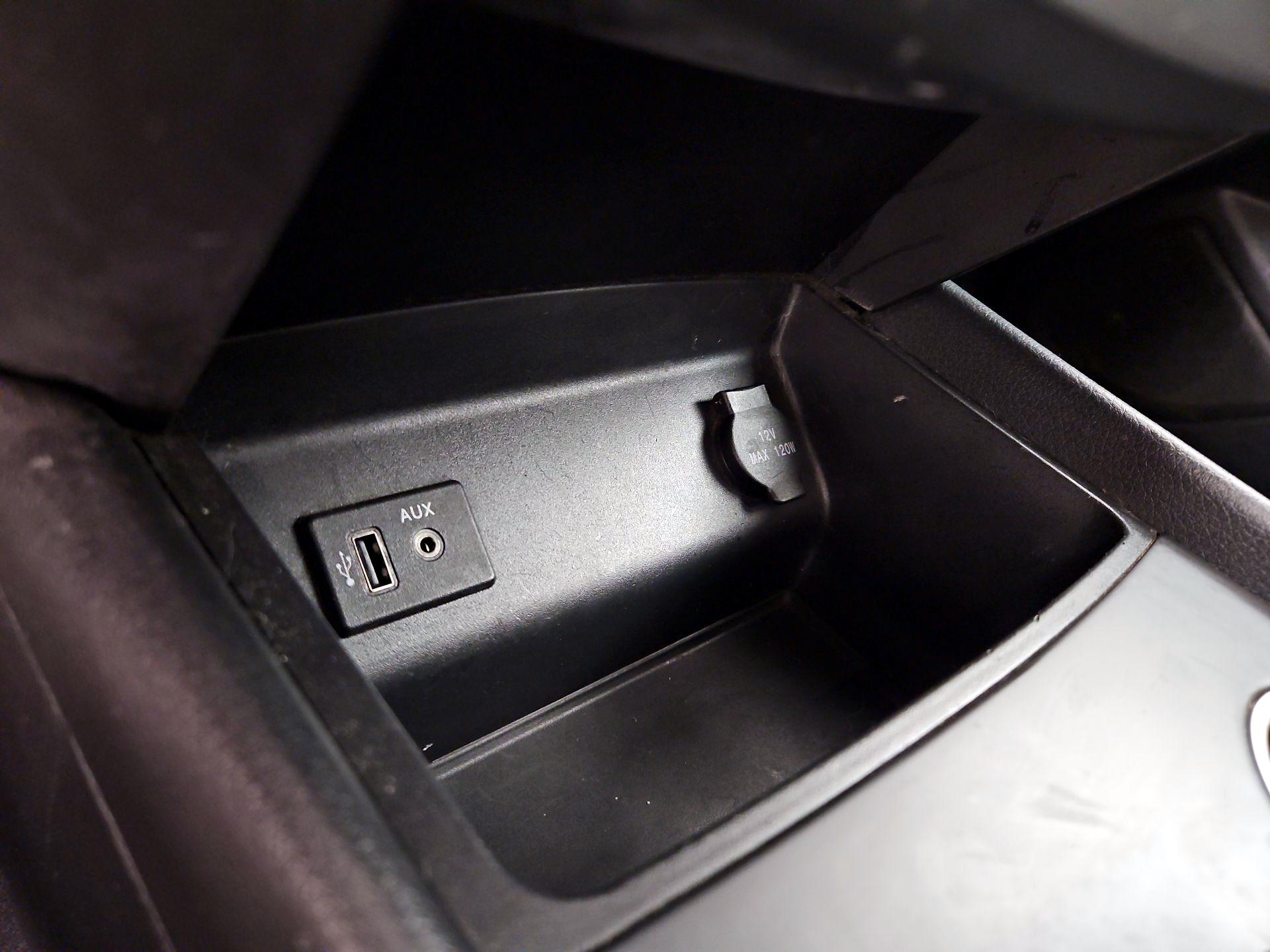 Thumbnail: 2017 Nissan Altima - 18