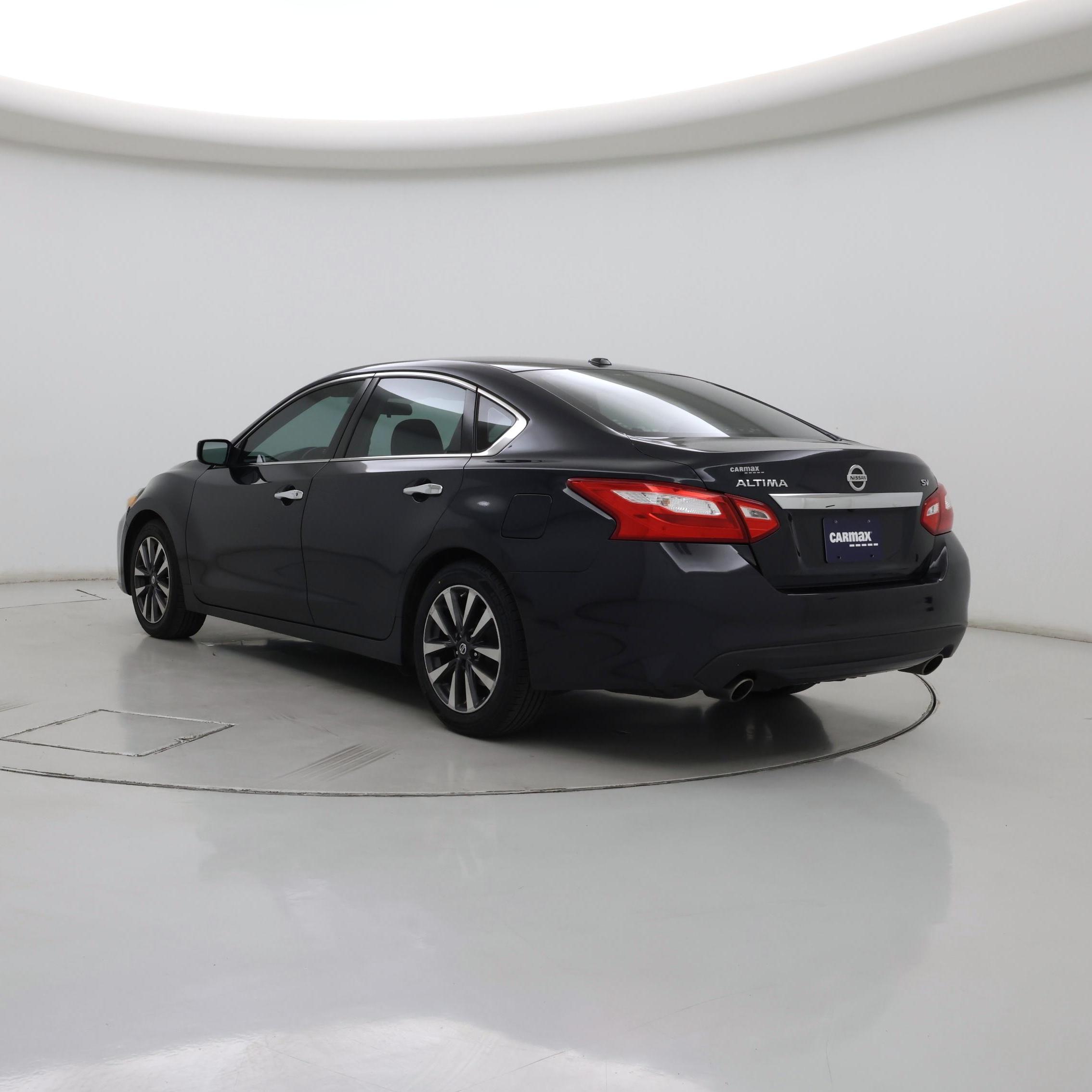 Thumbnail: 2017 Nissan Altima - 2