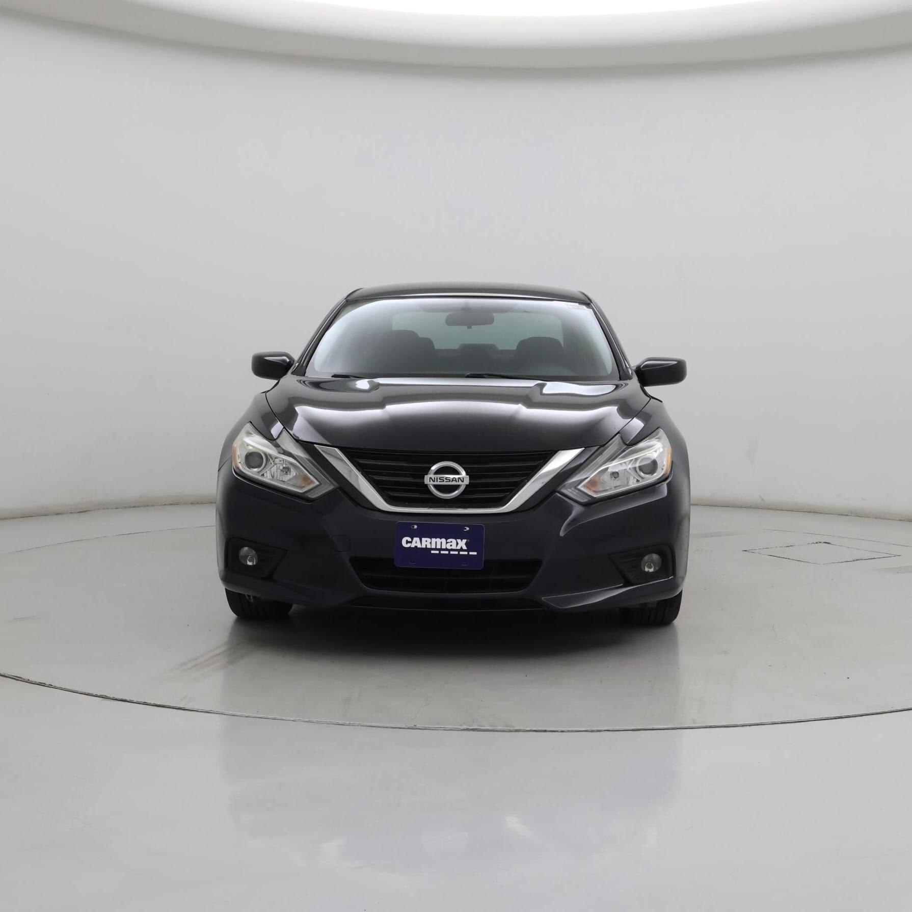 Thumbnail: 2017 Nissan Altima - 5